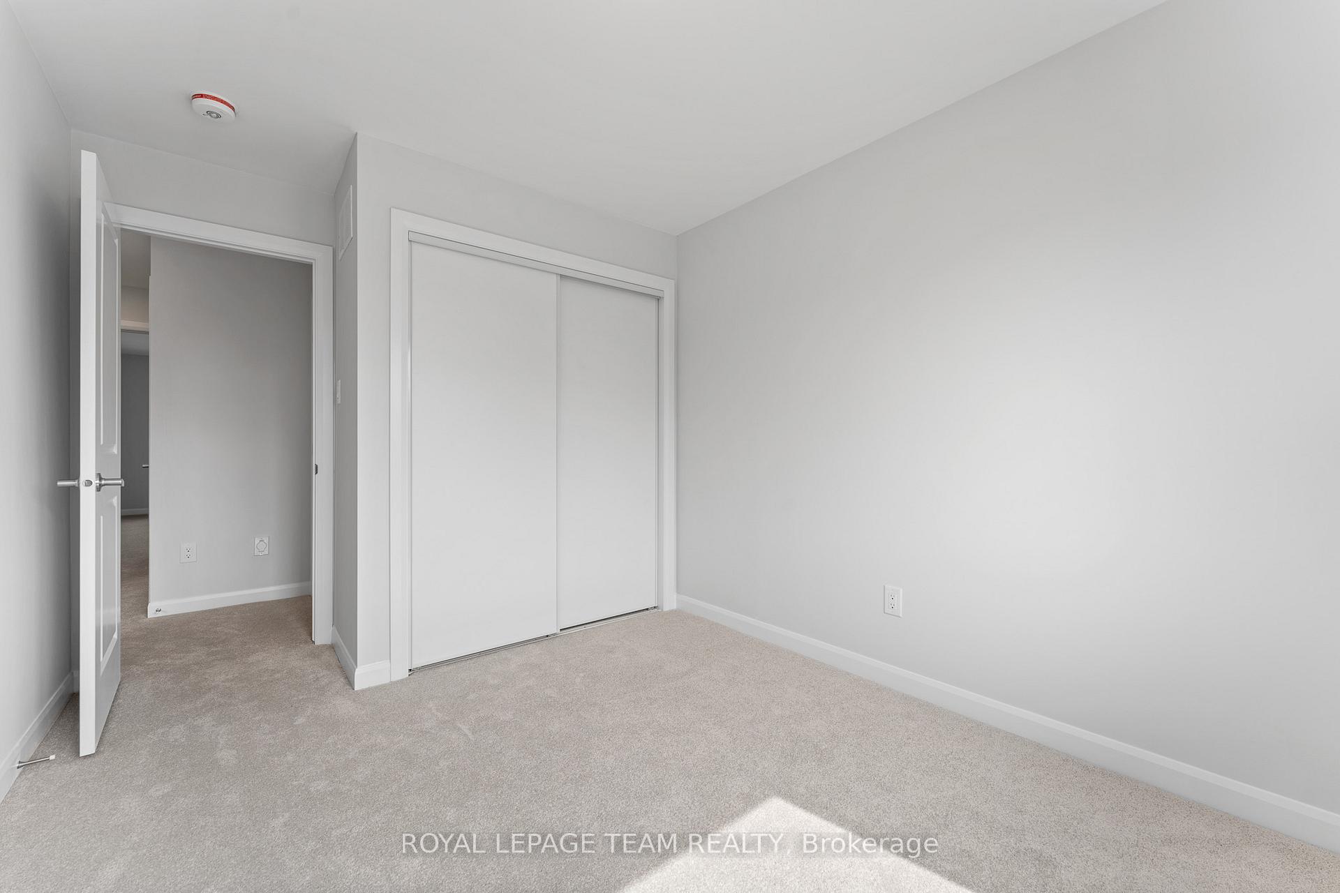 Photo 19 of 142 Invention Boulevard, Ottawa, Kanata - Morgan's Grant/South March — HOMEH