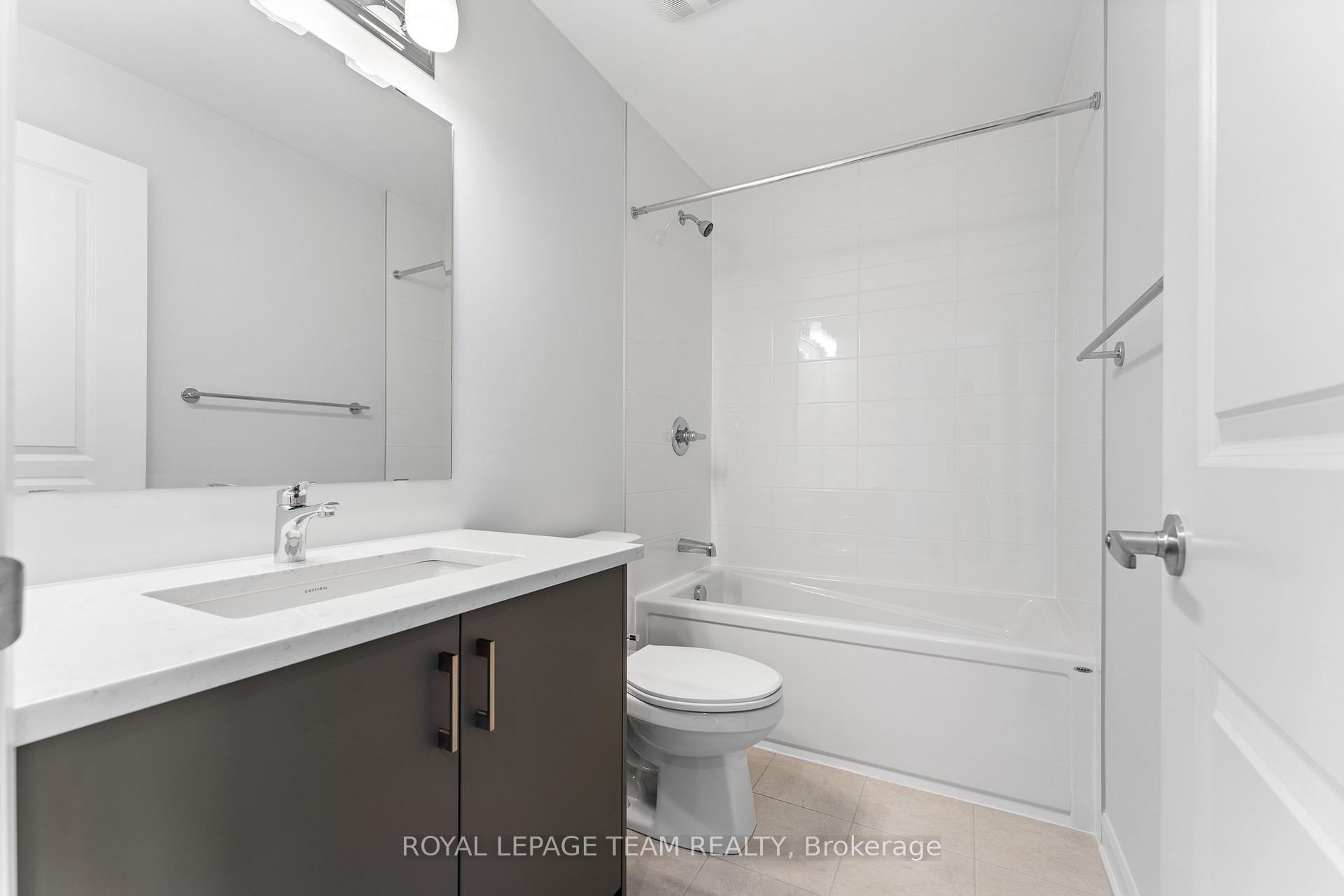 Photo 20 of 142 Invention Boulevard, Ottawa, Kanata - Morgan's Grant/South March — HOMEH