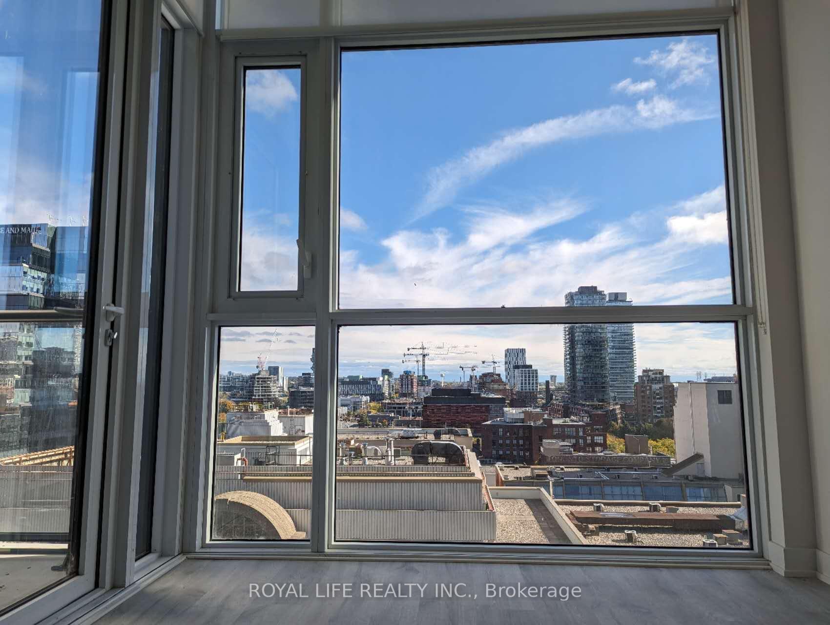 Photo 5 of Unit 1101, 60 Princess Street, Toronto, Waterfront Communities — HOMEH