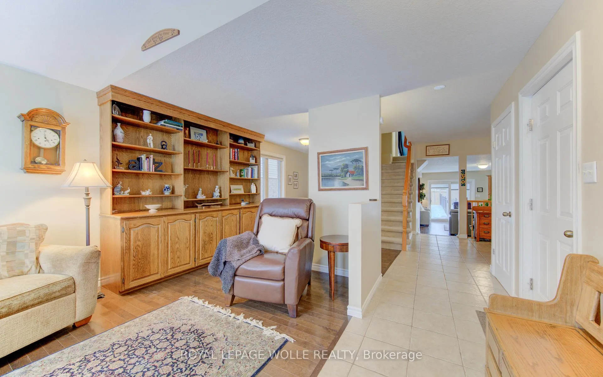 Photo 8 of 505 Sandbanks Crescent, Waterloo — HOMEH