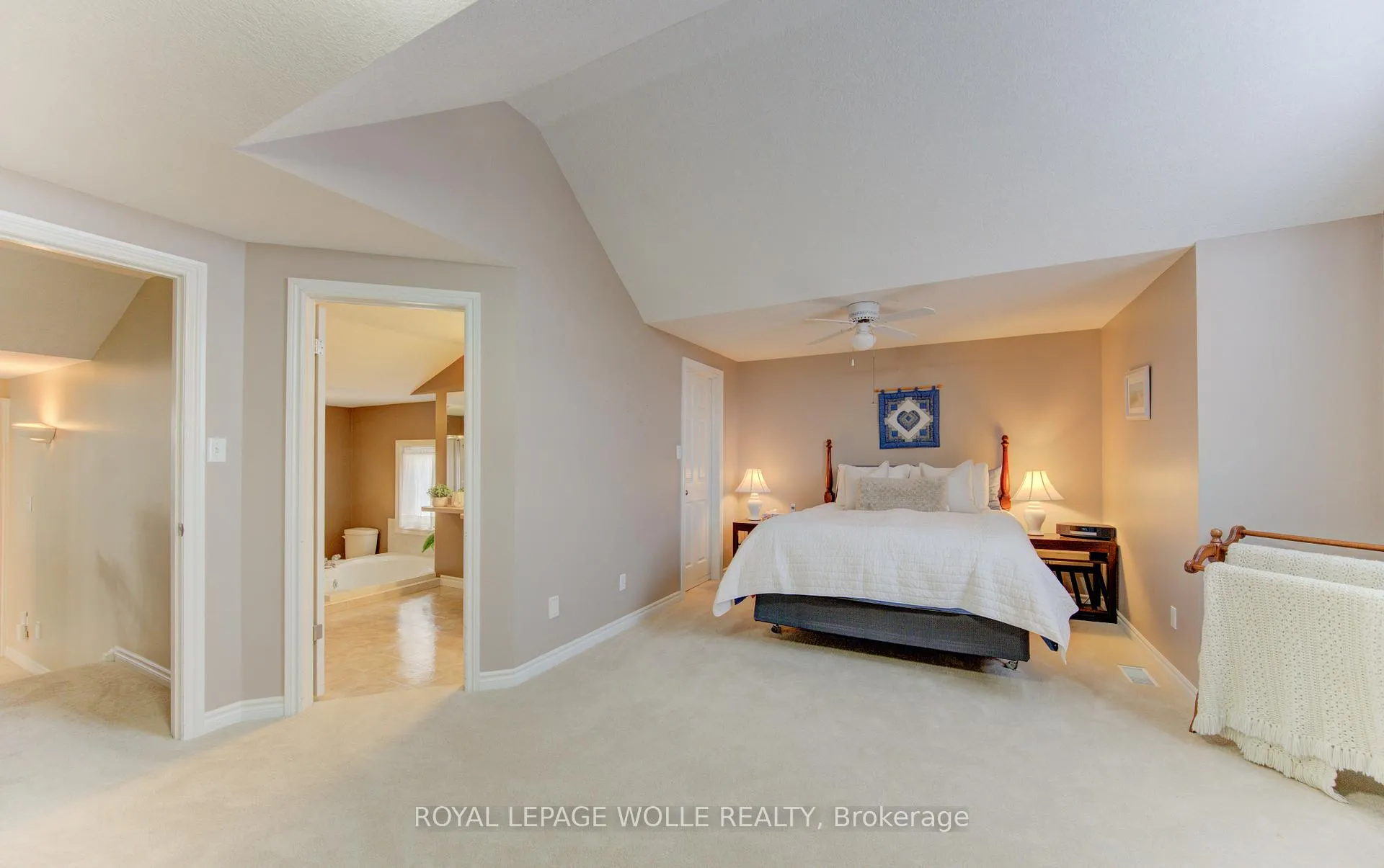 Photo 28 of 505 Sandbanks Crescent, Waterloo — HOMEH