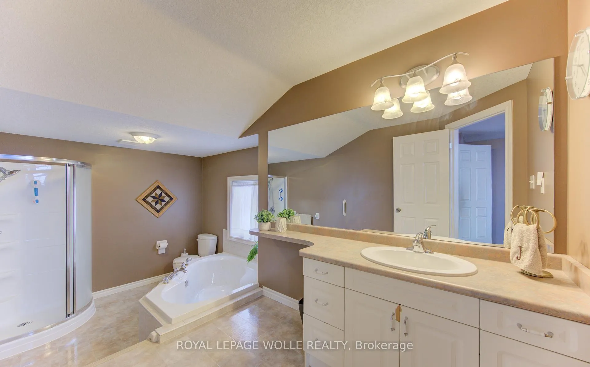Photo 30 of 505 Sandbanks Crescent, Waterloo — HOMEH
