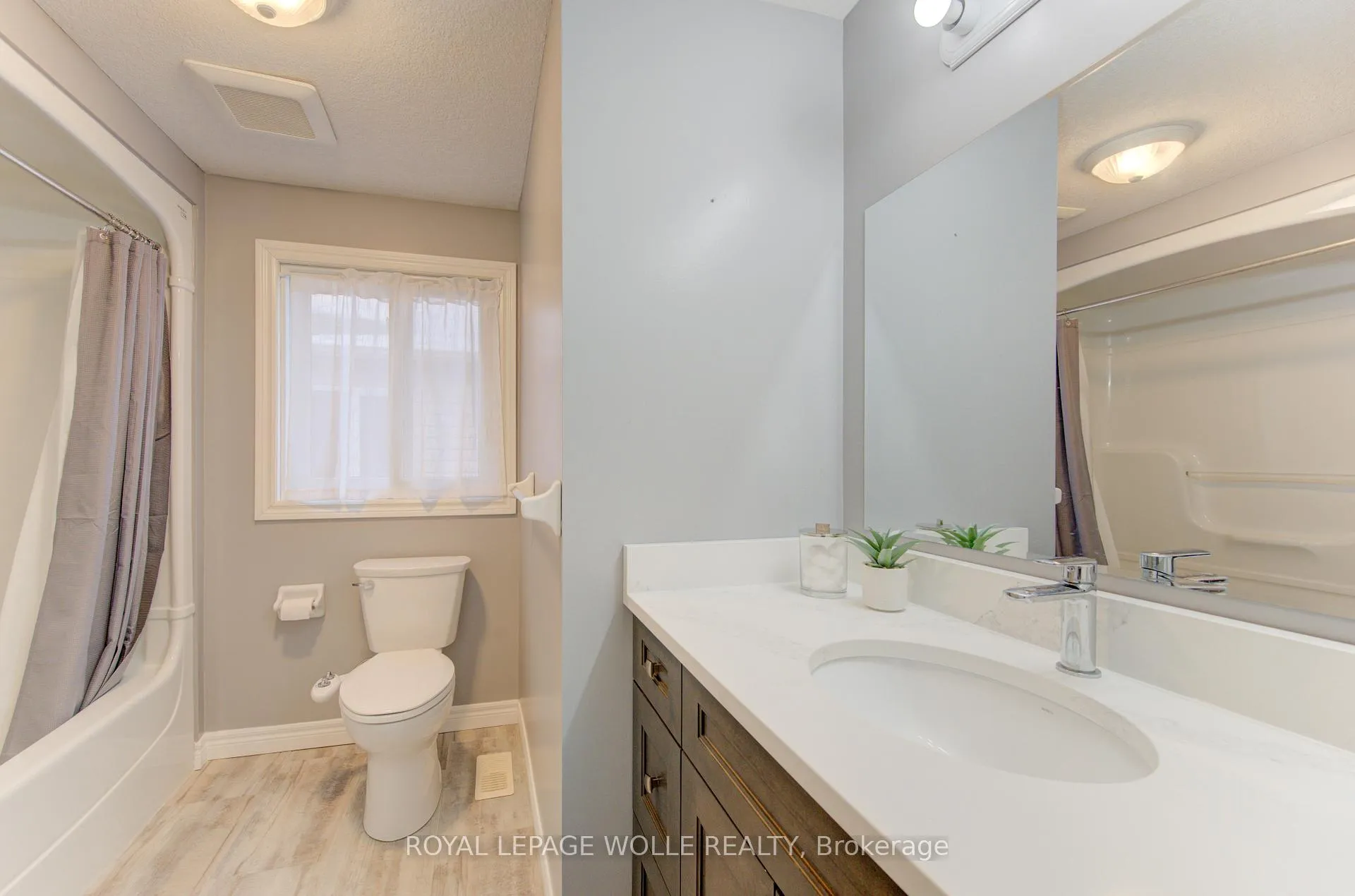 Photo 36 of 505 Sandbanks Crescent, Waterloo — HOMEH