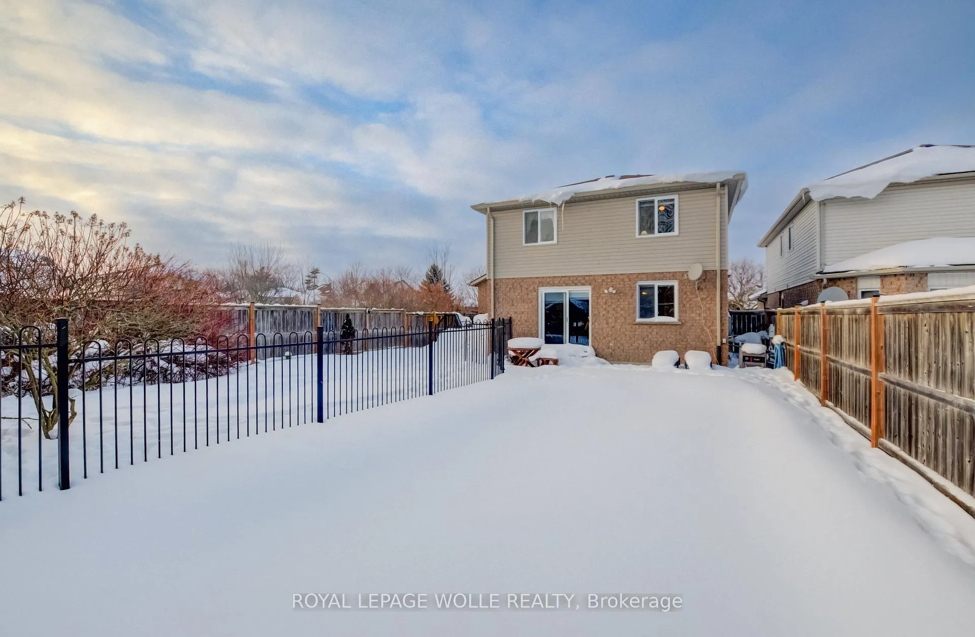 Photo 42 of 505 Sandbanks Crescent, Waterloo — HOMEH