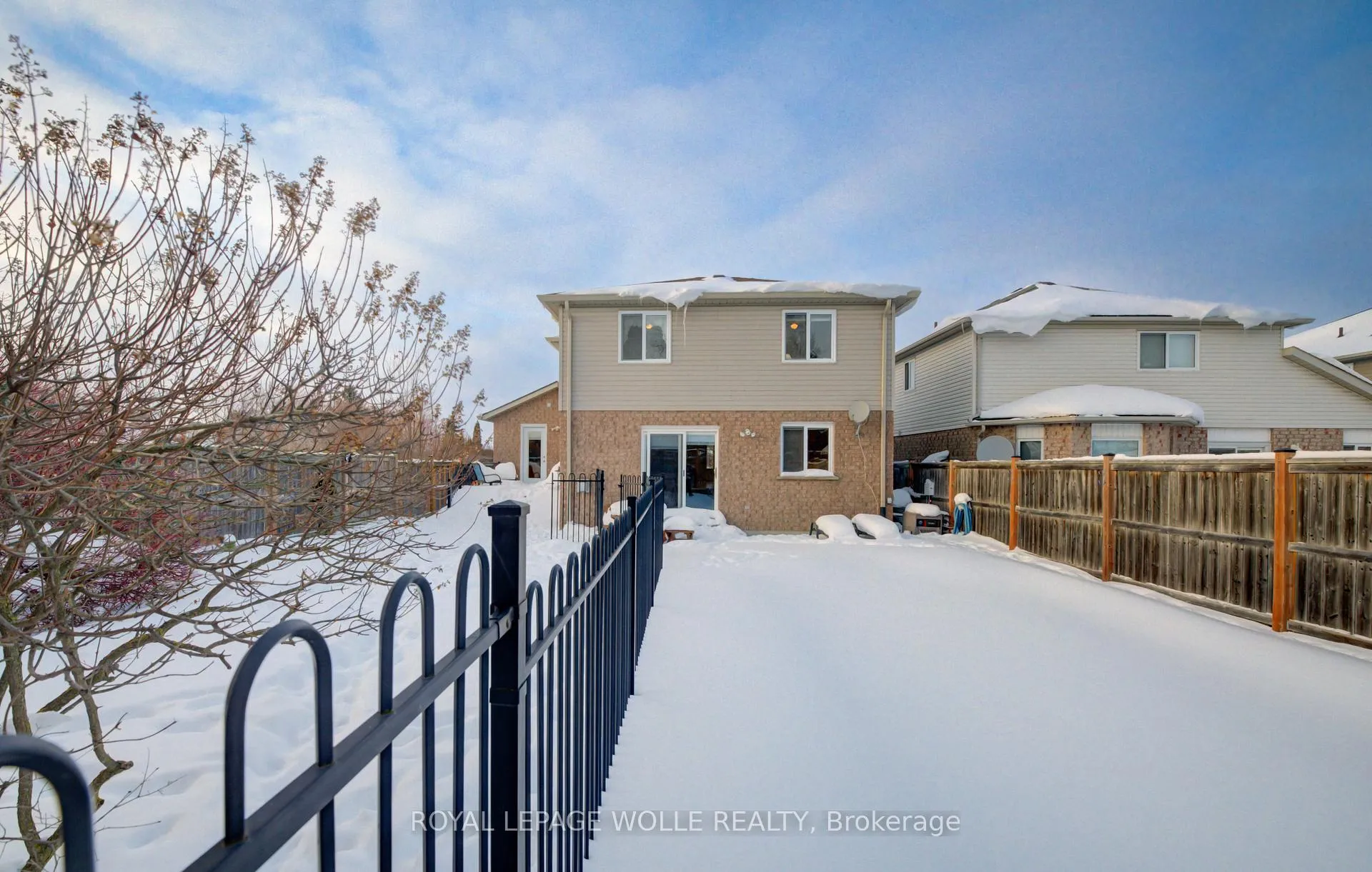 Photo 43 of 505 Sandbanks Crescent, Waterloo — HOMEH