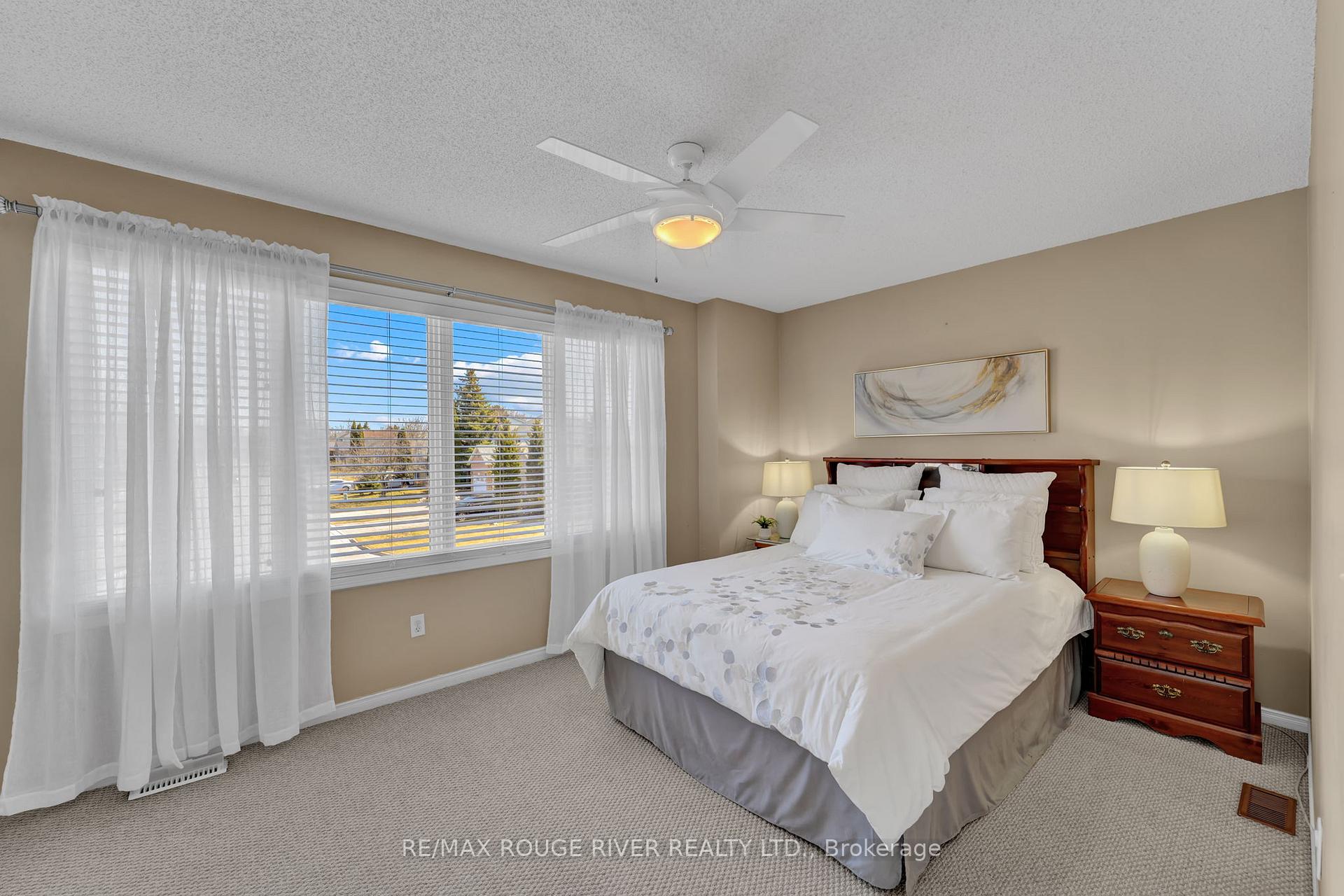 Photo 40 of 452 Fleetwood Drive, Oshawa, Eastdale — HOMEH