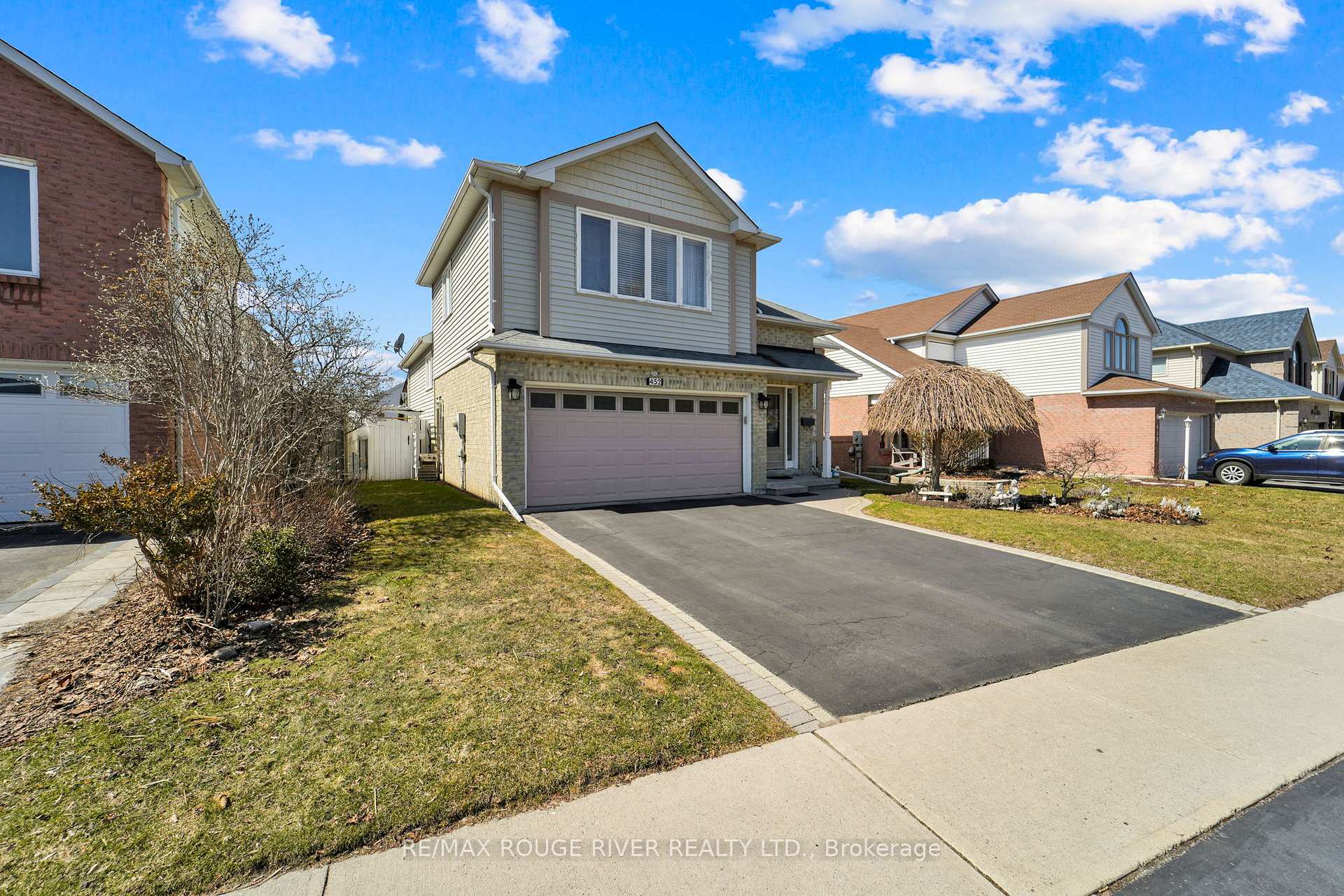 Photo 4 of 452 Fleetwood Drive, Oshawa, Eastdale — HOMEH