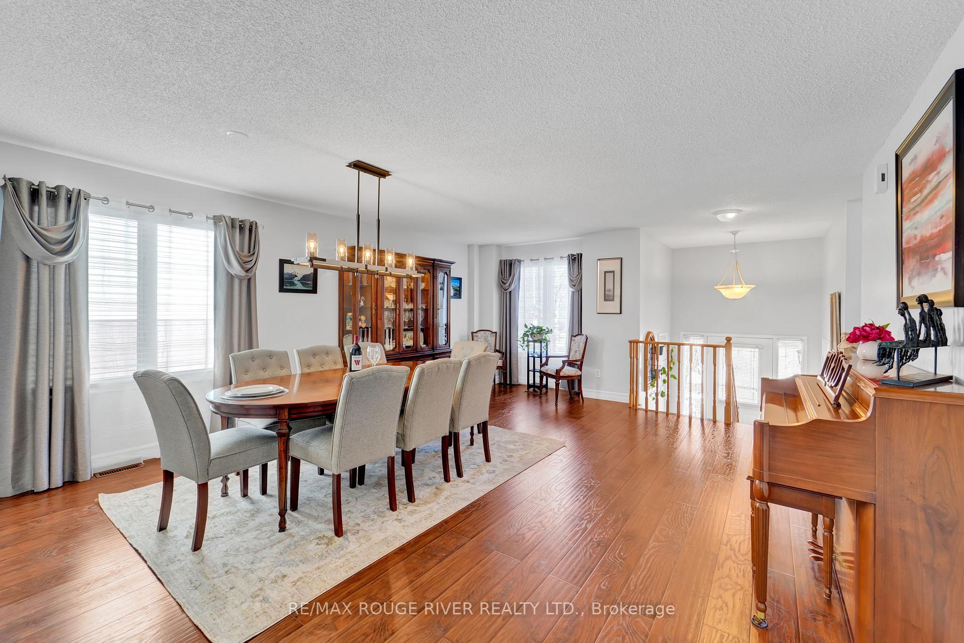 Photo 13 of 452 Fleetwood Drive, Oshawa, Eastdale — HOMEH