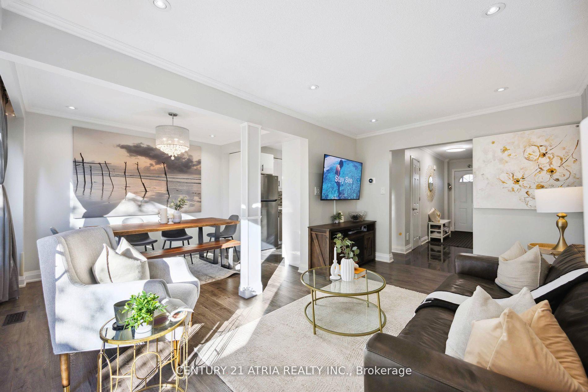 Photo 2 of Unit 4, 88 Rainbow Drive, Vaughan, West Woodbridge — HOMEH