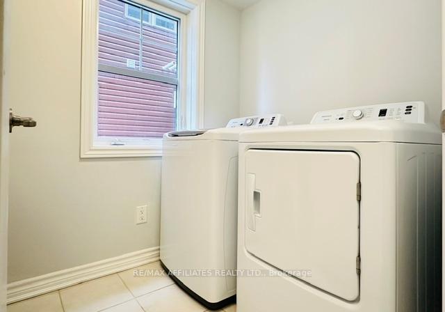 Photo 6 of 20 Squashberry Lane, Ottawa, Kanata - Emerald Meadows/Trailwest — HOMEH