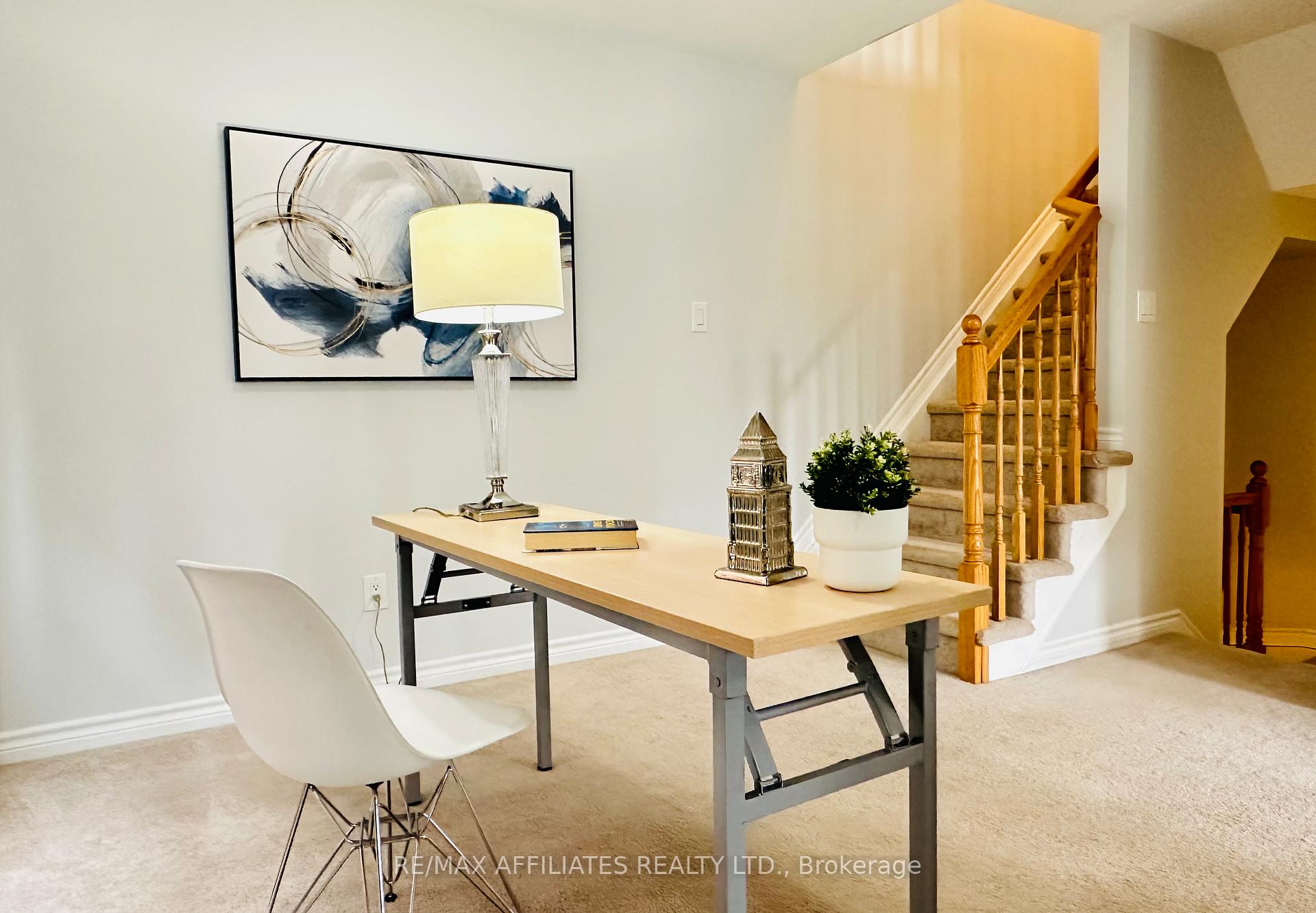 Photo 16 of 20 Squashberry Lane, Ottawa, Kanata - Emerald Meadows/Trailwest — HOMEH