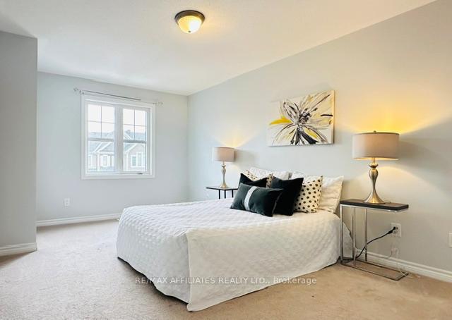 Photo 19 of 20 Squashberry Lane, Ottawa, Kanata - Emerald Meadows/Trailwest — HOMEH