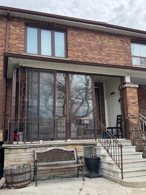 Photo 4 of 535 Glenholme Avenue, Toronto, Oakwood Village — HOMEH