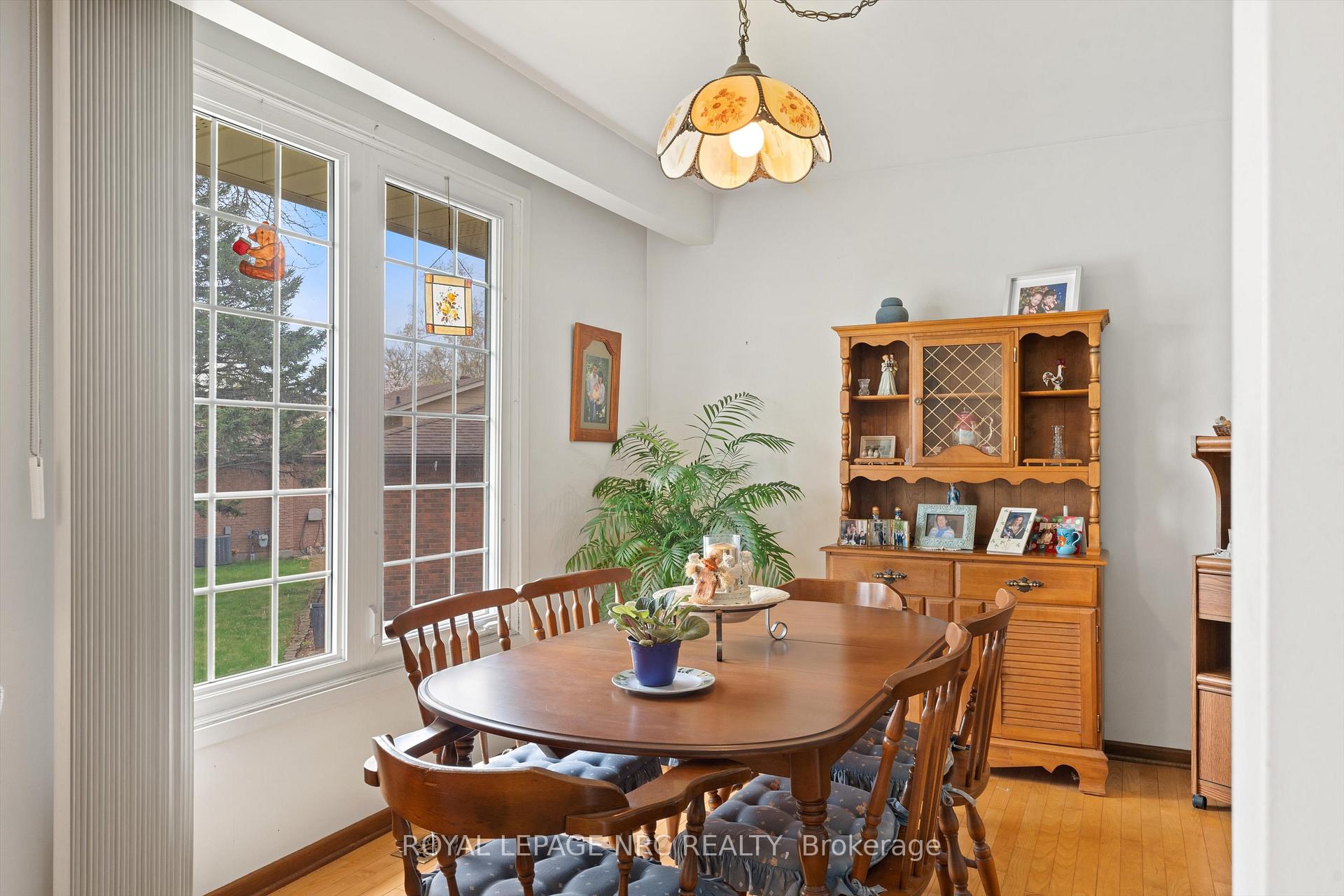 Photo 9 of 9 Pebble Beach Court, St. Catharines, Lakeshore — HOMEH