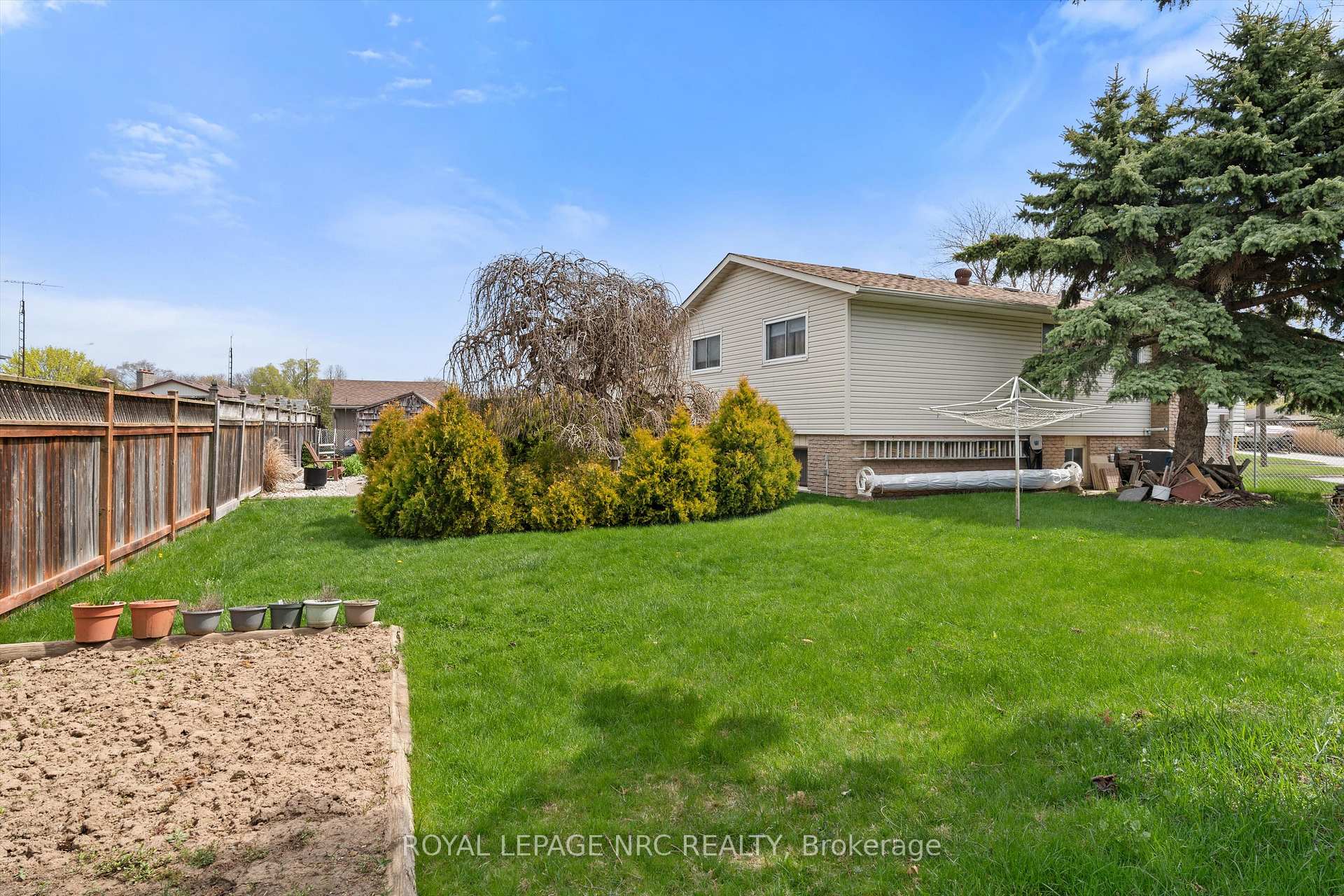 Photo 31 of 9 Pebble Beach Court, St. Catharines, Lakeshore — HOMEH