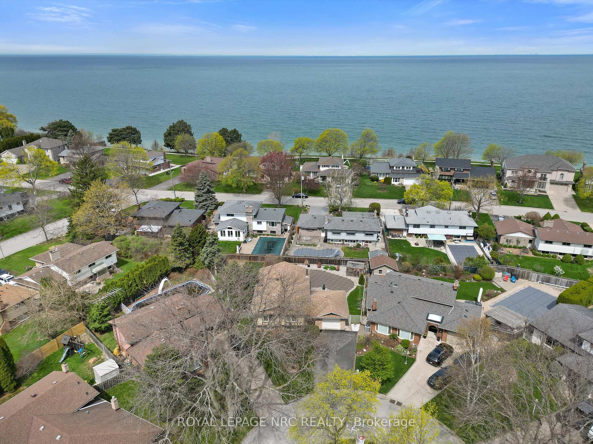 Photo 32 of 9 Pebble Beach Court, St. Catharines, Lakeshore — HOMEH