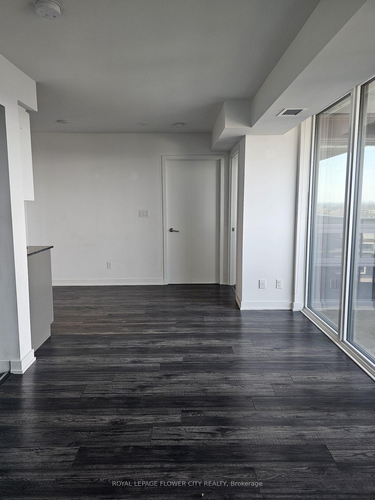 Photo 10 of Unit 1301, 120 Varna Drive, Toronto, Englemount-Lawrence — HOMEH