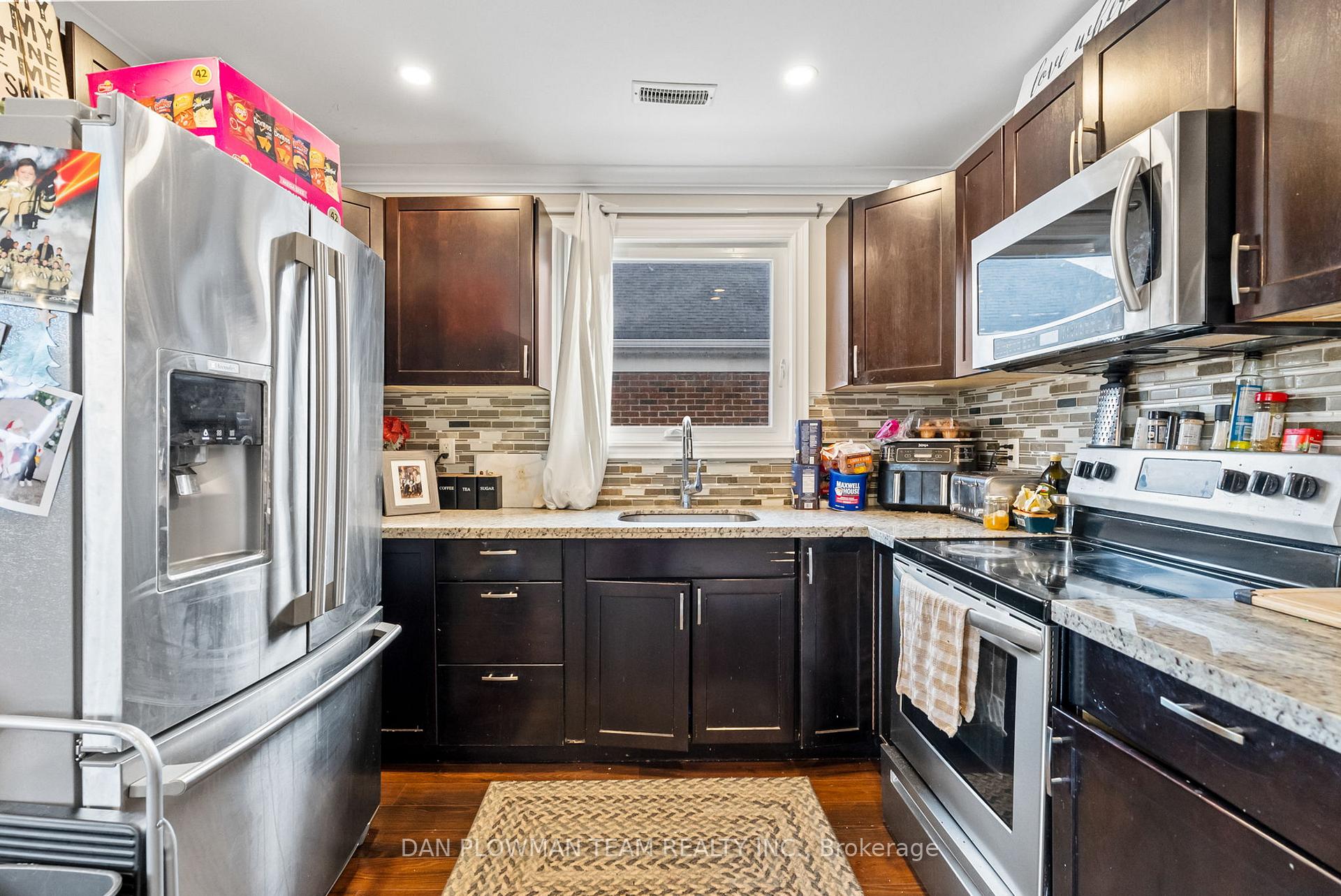 Photo 8 of 210 Wilson Road S, Oshawa, Central — HOMEH