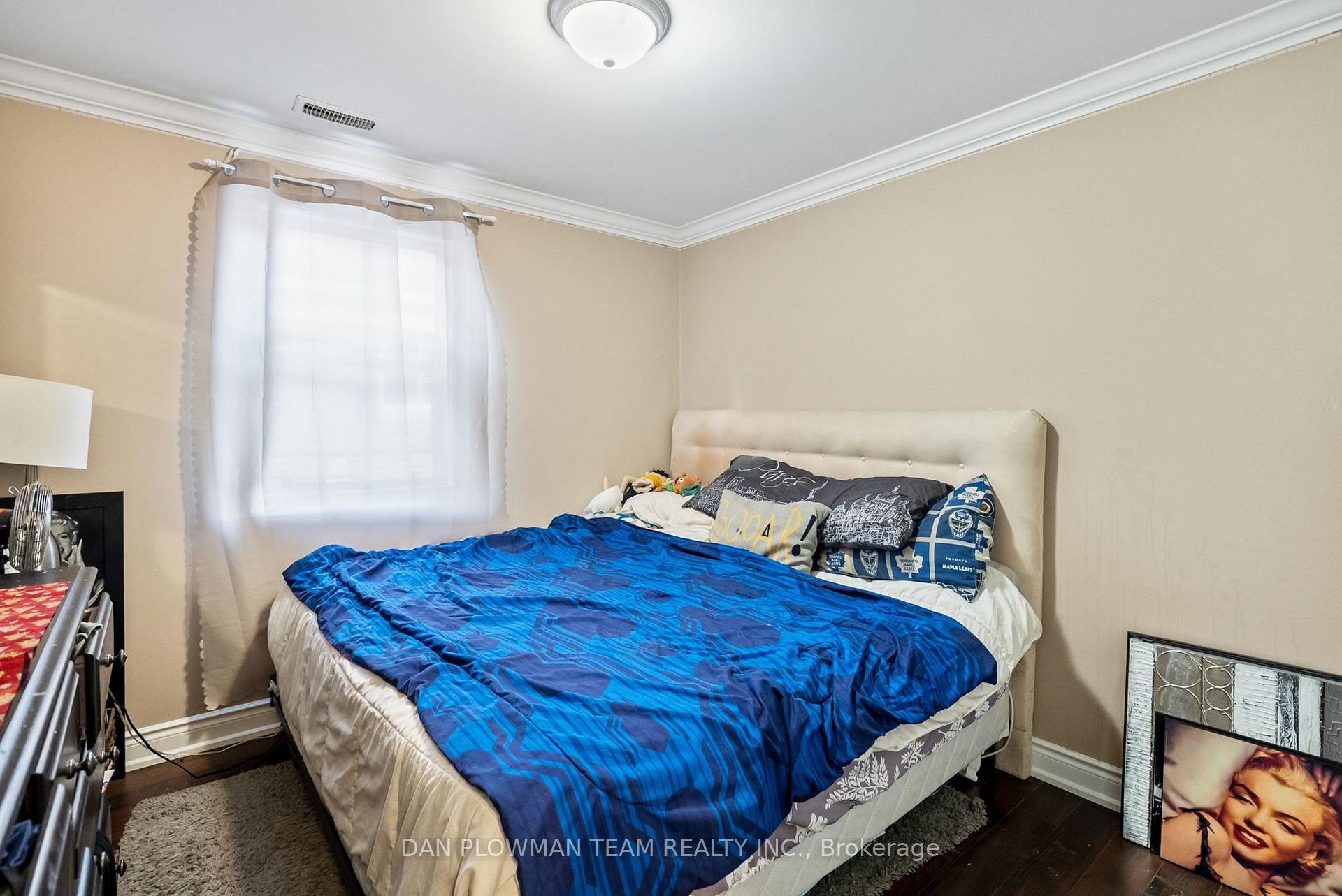 Photo 9 of 210 Wilson Road S, Oshawa, Central — HOMEH