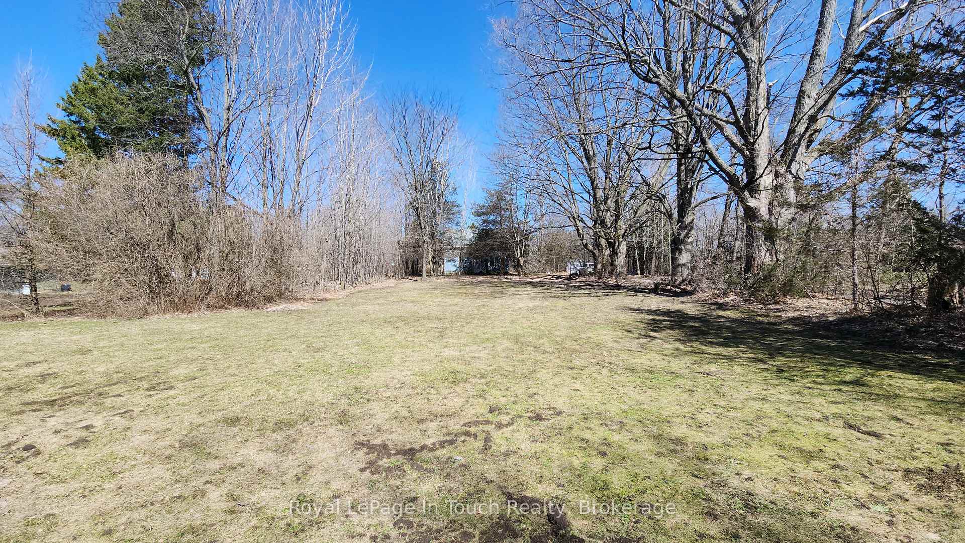 Photo 3 of 1655 Newton Street W, Tay, Rural Tay — HOMEH
