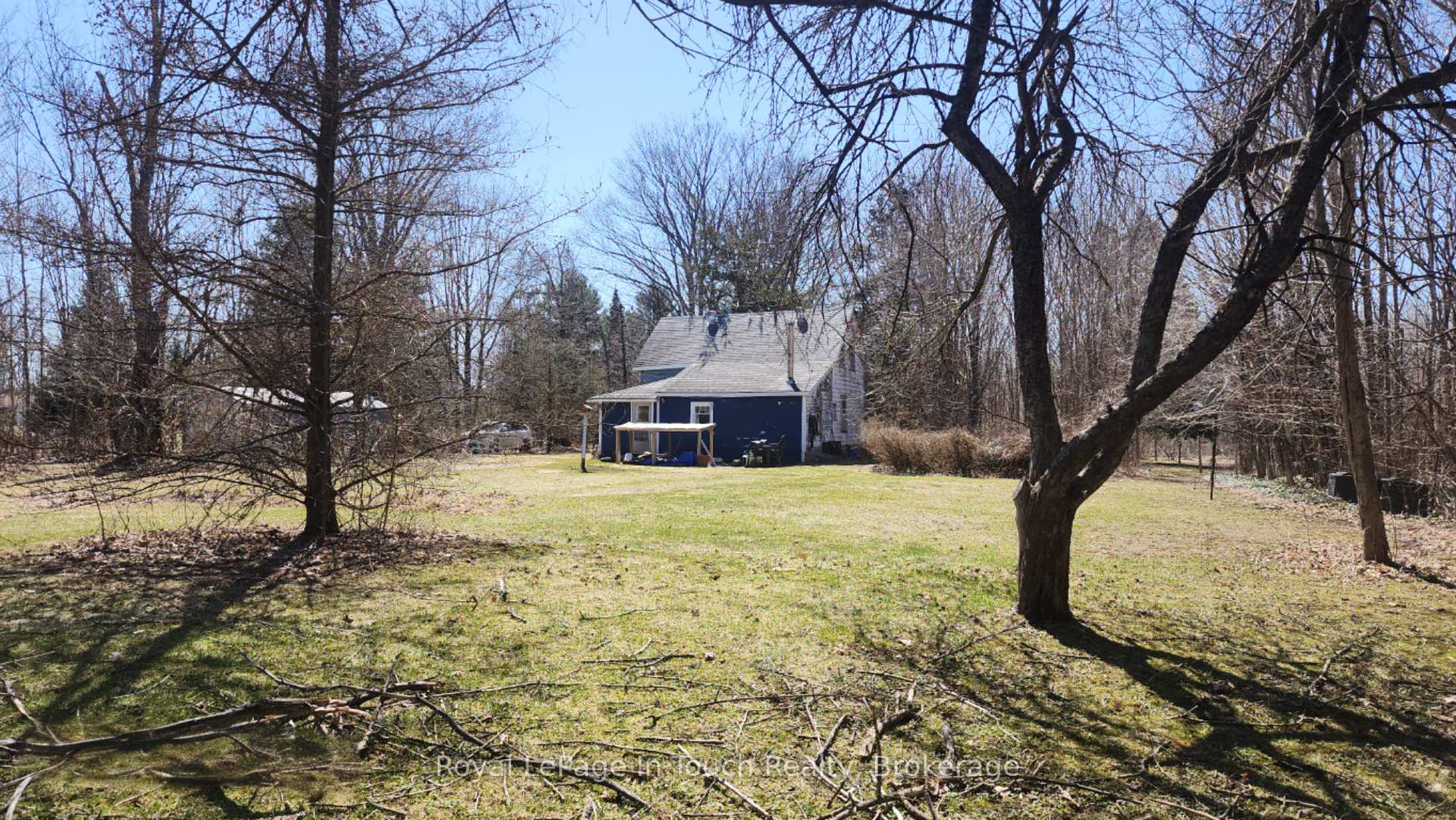 Photo 16 of 1655 Newton Street W, Tay, Rural Tay — HOMEH