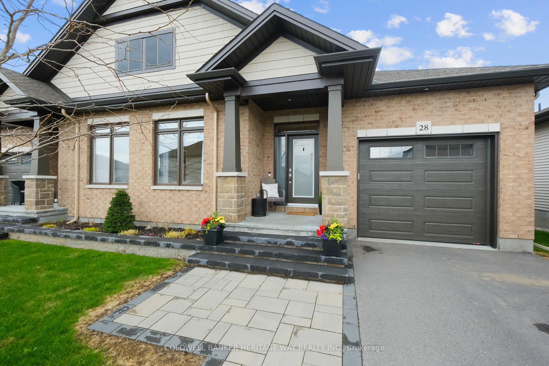 Photo 2 of 28 Matthews Street, Carleton Place — HOMEH