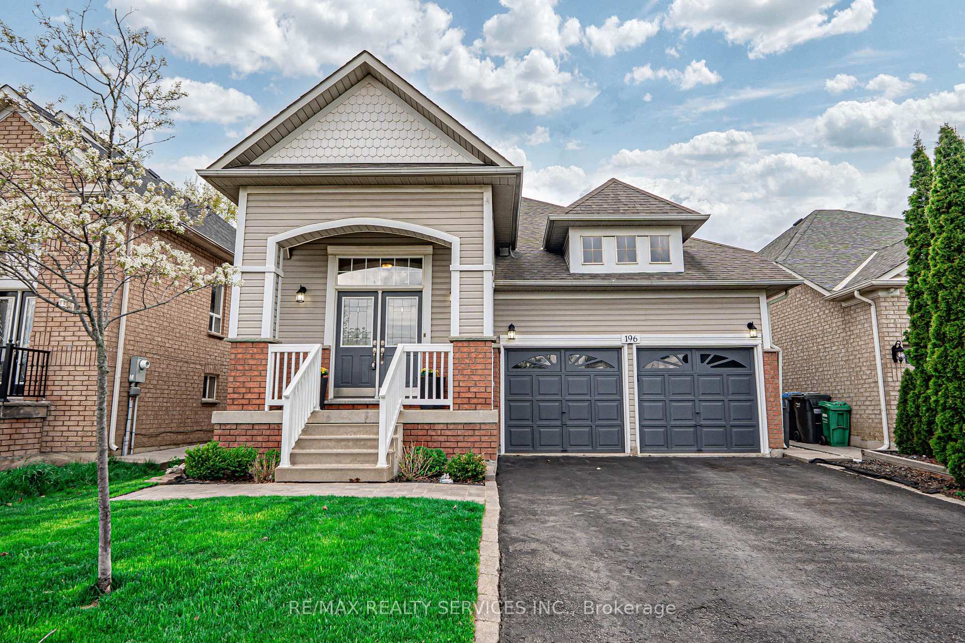 Photo 2 of 196 Van Scott Drive, Brampton, Northwest Sandalwood Parkway — HOMEH