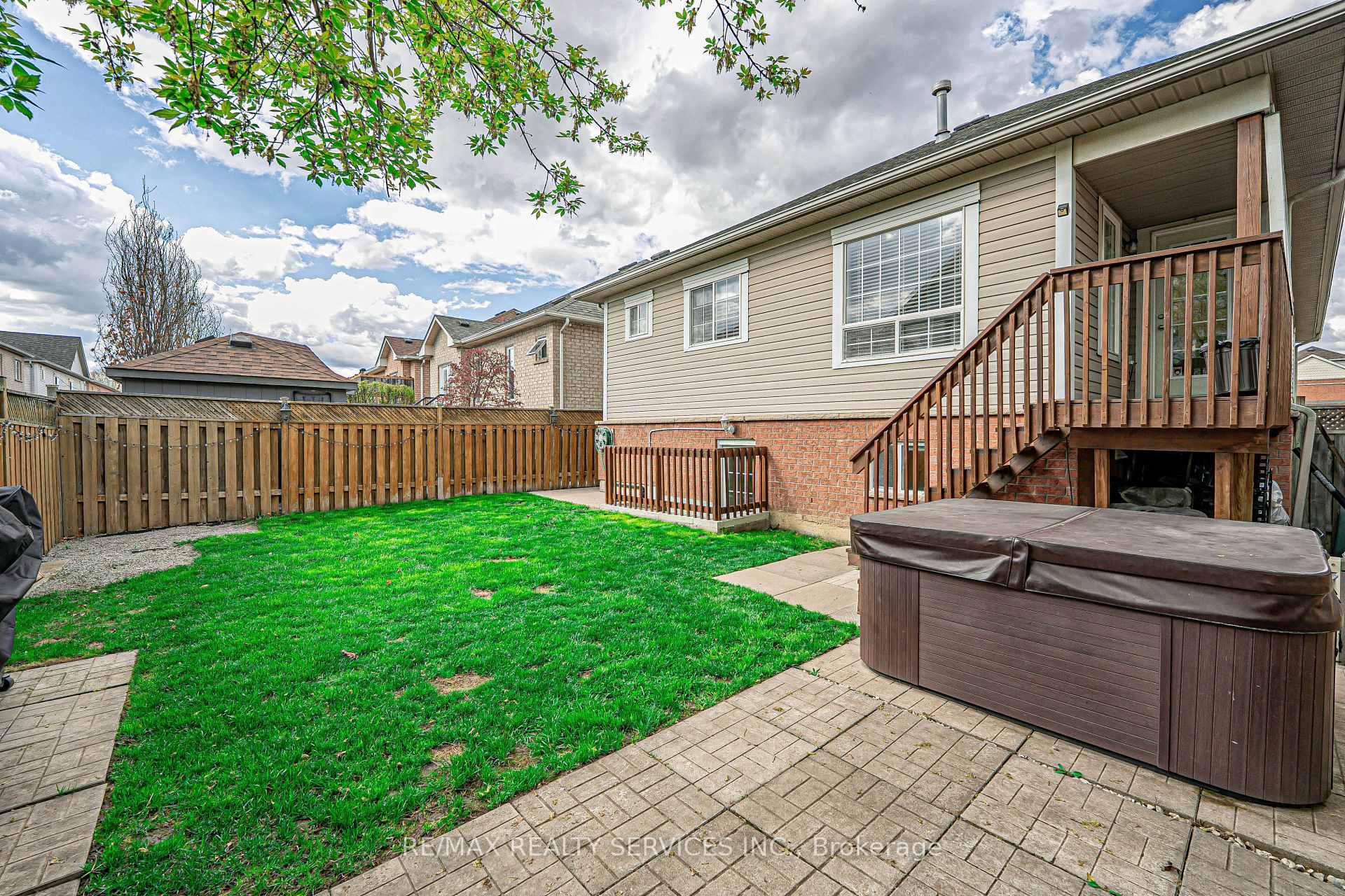 Photo 87 of 196 Van Scott Drive, Brampton, Northwest Sandalwood Parkway — HOMEH