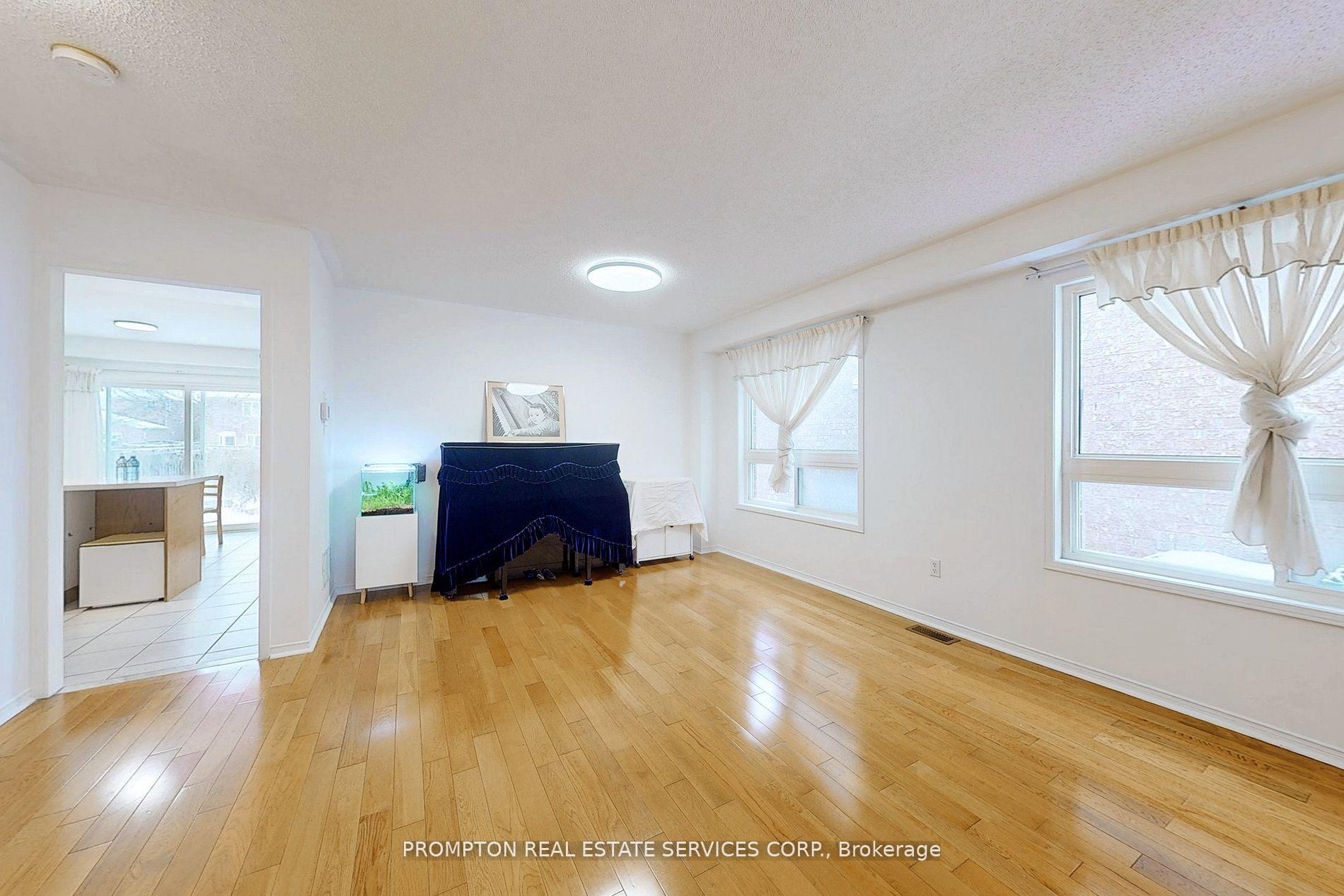 Photo 6 of 118 Sand Cherry Crescent, Brampton, Sandringham-Wellington — HOMEH