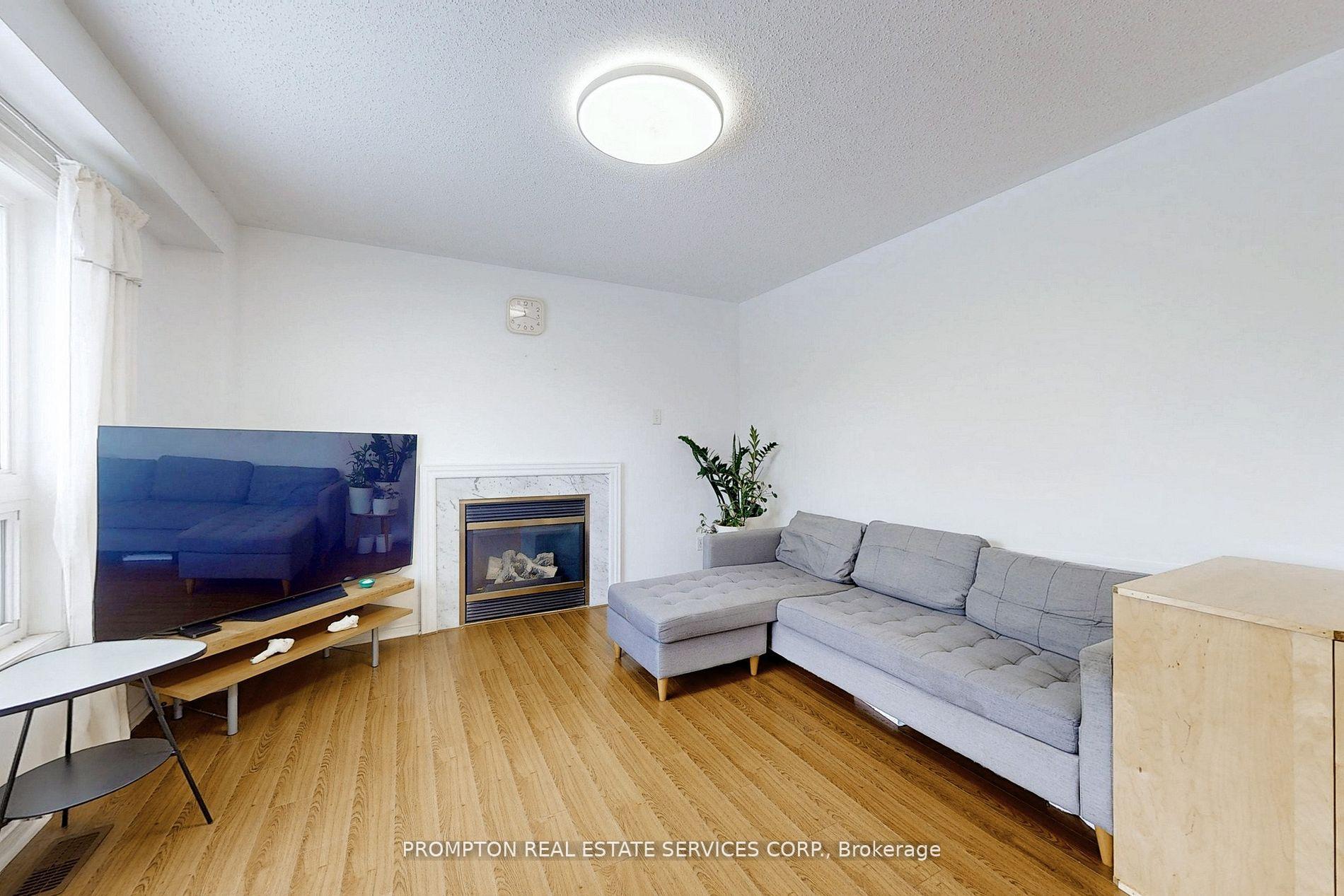 Photo 8 of 118 Sand Cherry Crescent, Brampton, Sandringham-Wellington — HOMEH