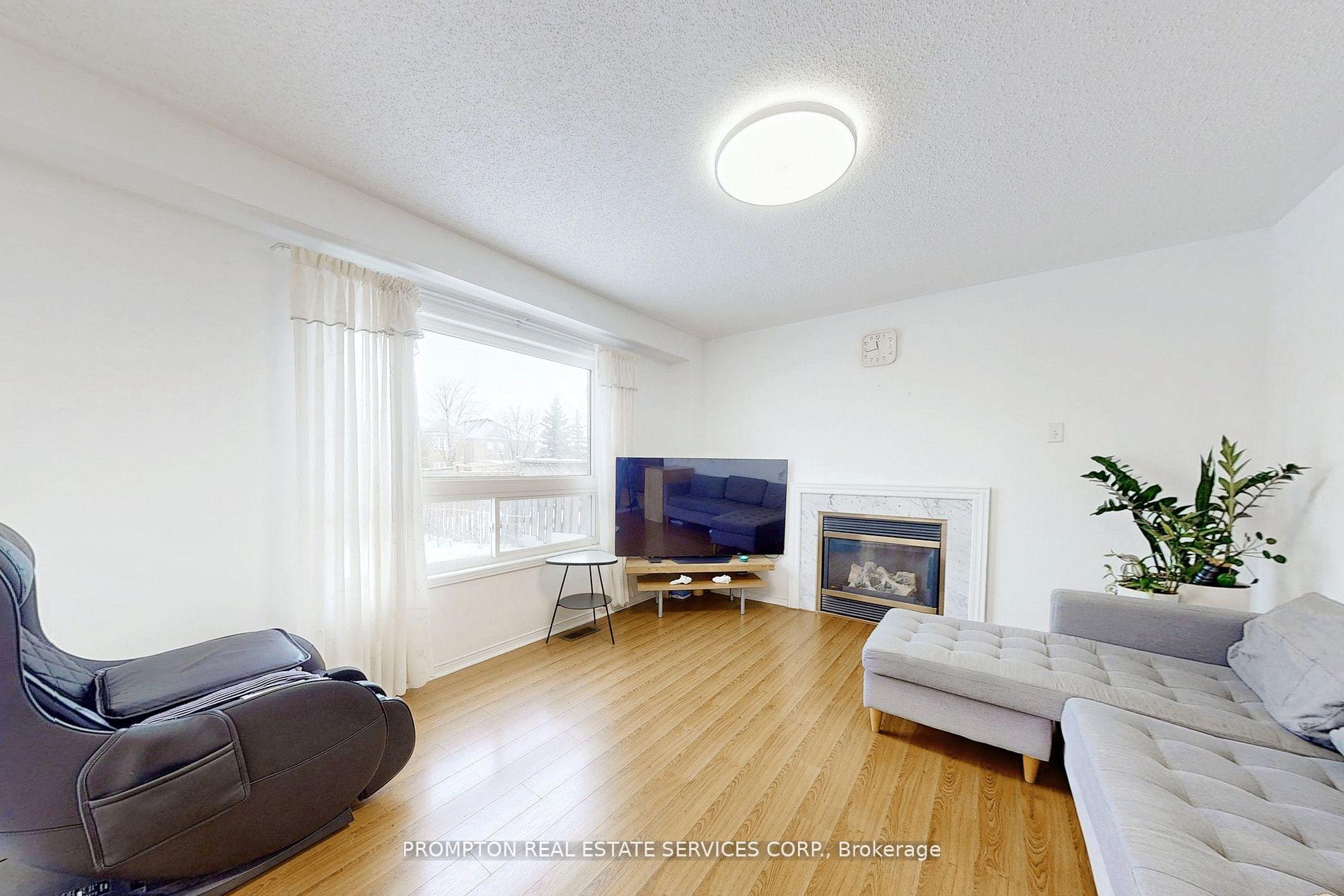 Photo 9 of 118 Sand Cherry Crescent, Brampton, Sandringham-Wellington — HOMEH