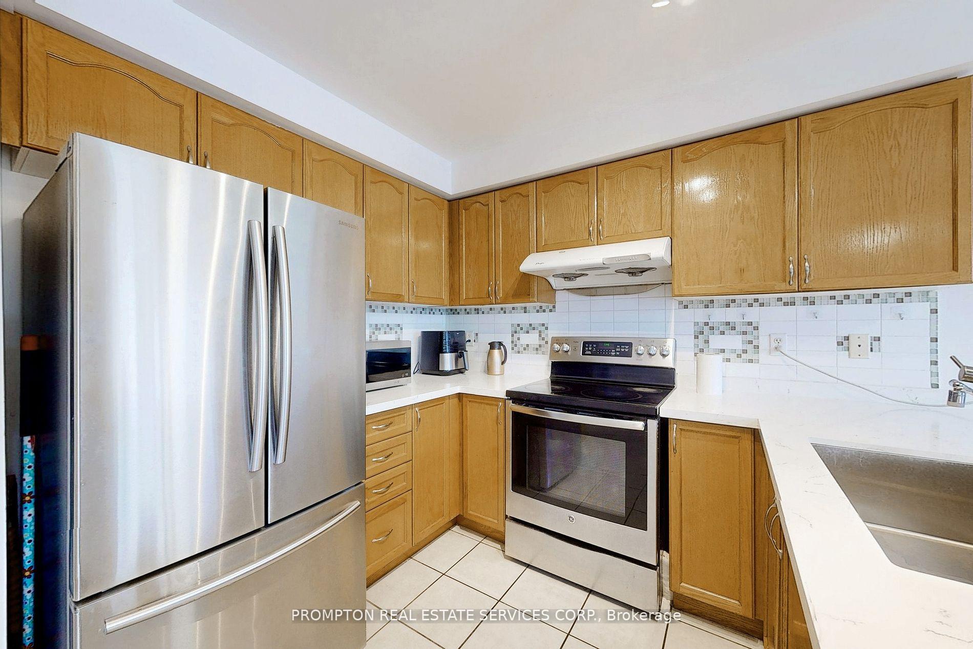 Photo 12 of 118 Sand Cherry Crescent, Brampton, Sandringham-Wellington — HOMEH