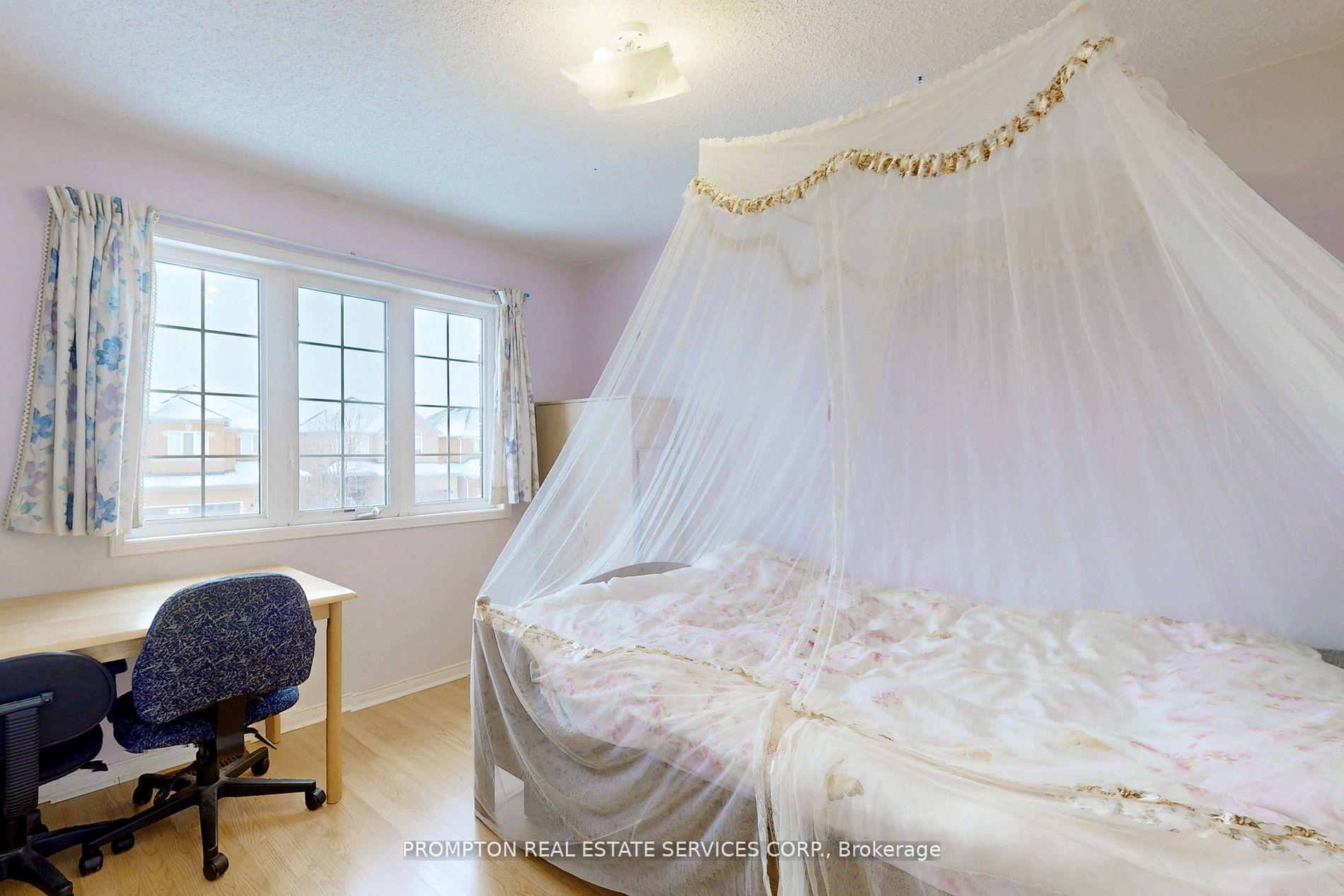 Photo 20 of 118 Sand Cherry Crescent, Brampton, Sandringham-Wellington — HOMEH