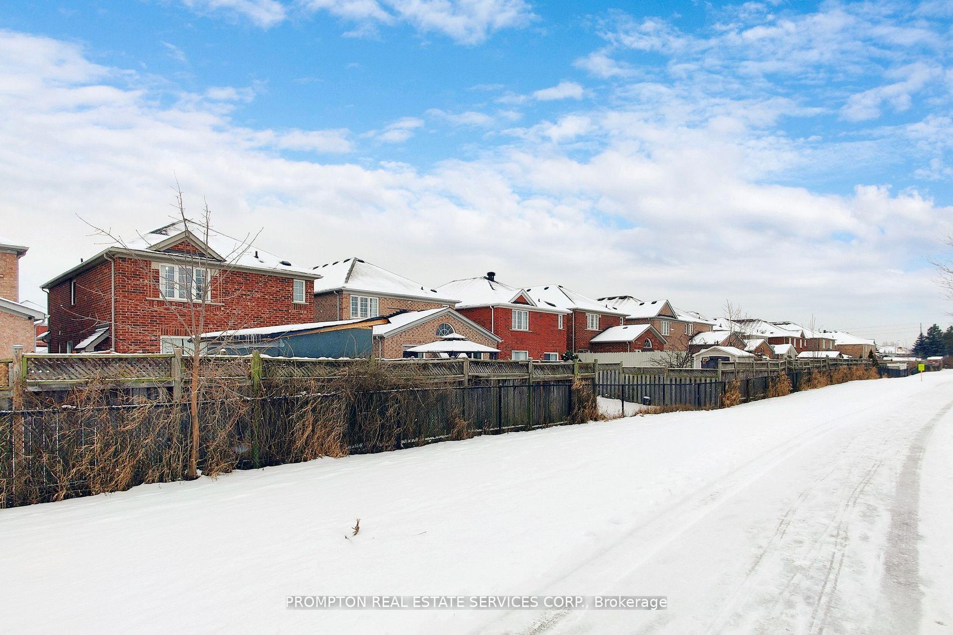 Photo 34 of 118 Sand Cherry Crescent, Brampton, Sandringham-Wellington — HOMEH