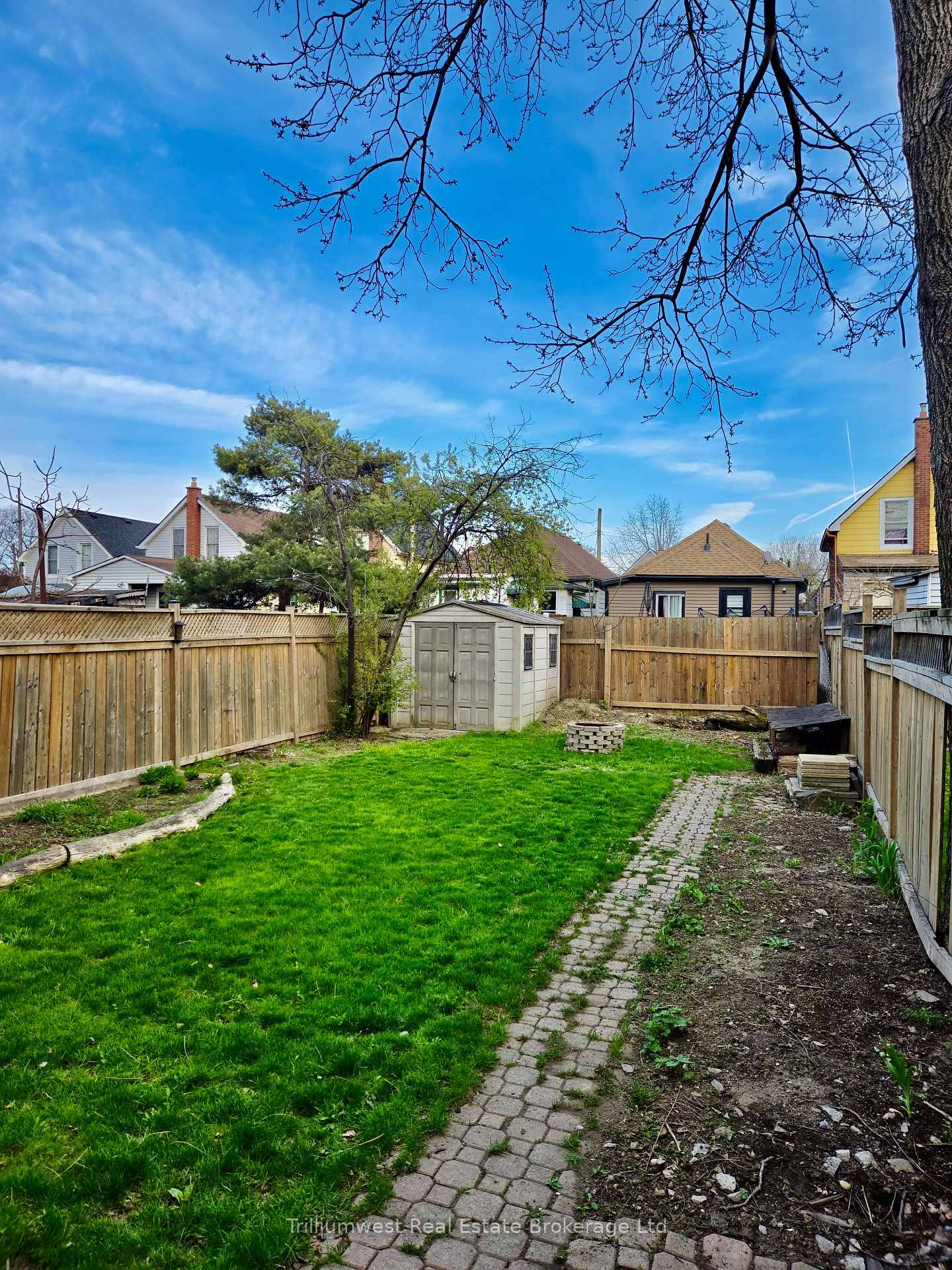 Photo 25 of 368 Avondale Street, Hamilton, Crown Point — HOMEH