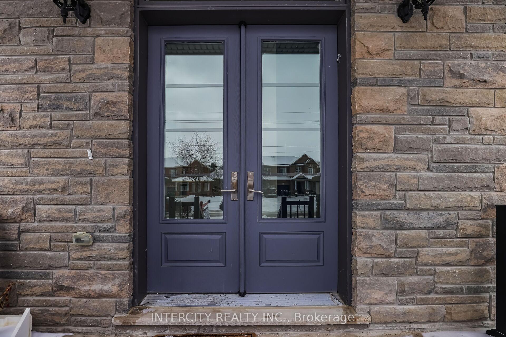 Photo 5 of 111 Walker Road, Caledon, Caledon East — HOMEH
