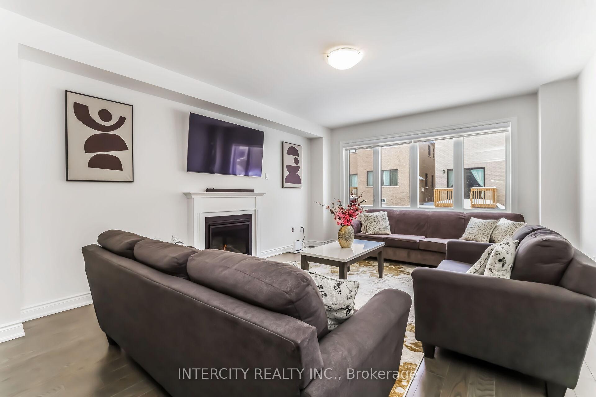 Photo 14 of 111 Walker Road, Caledon, Caledon East — HOMEH