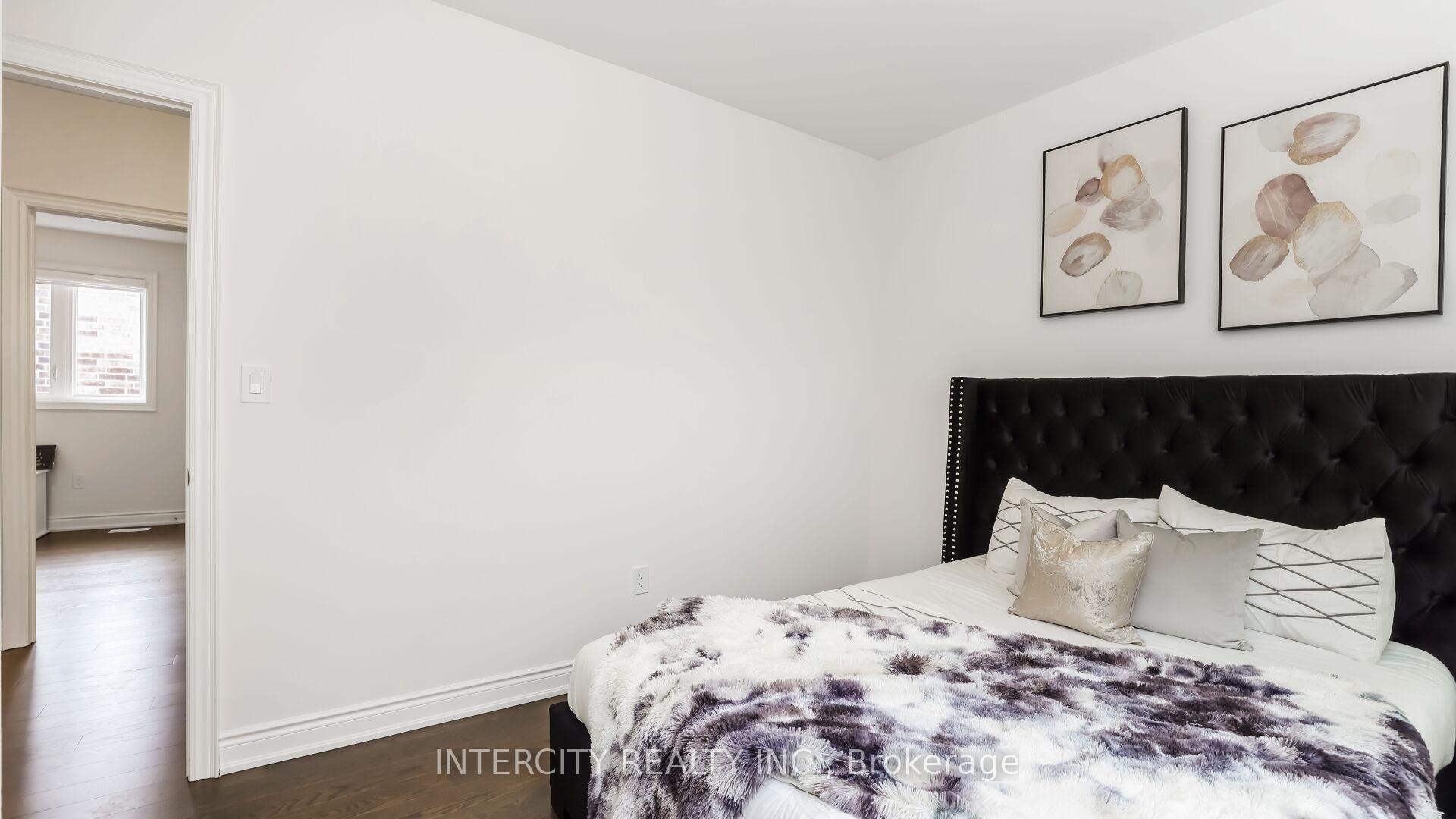 Photo 35 of 111 Walker Road, Caledon, Caledon East — HOMEH