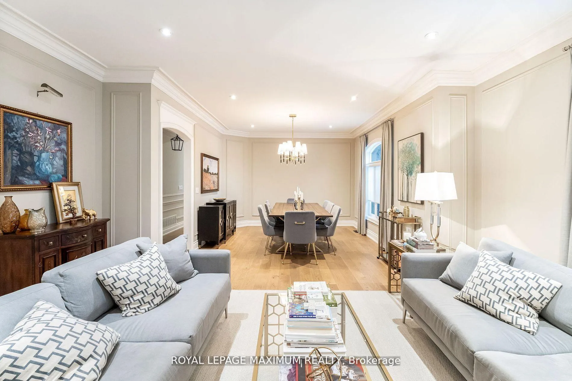 Photo 5 of 14 Pine Grove Road, Vaughan, East Woodbridge — HOMEH