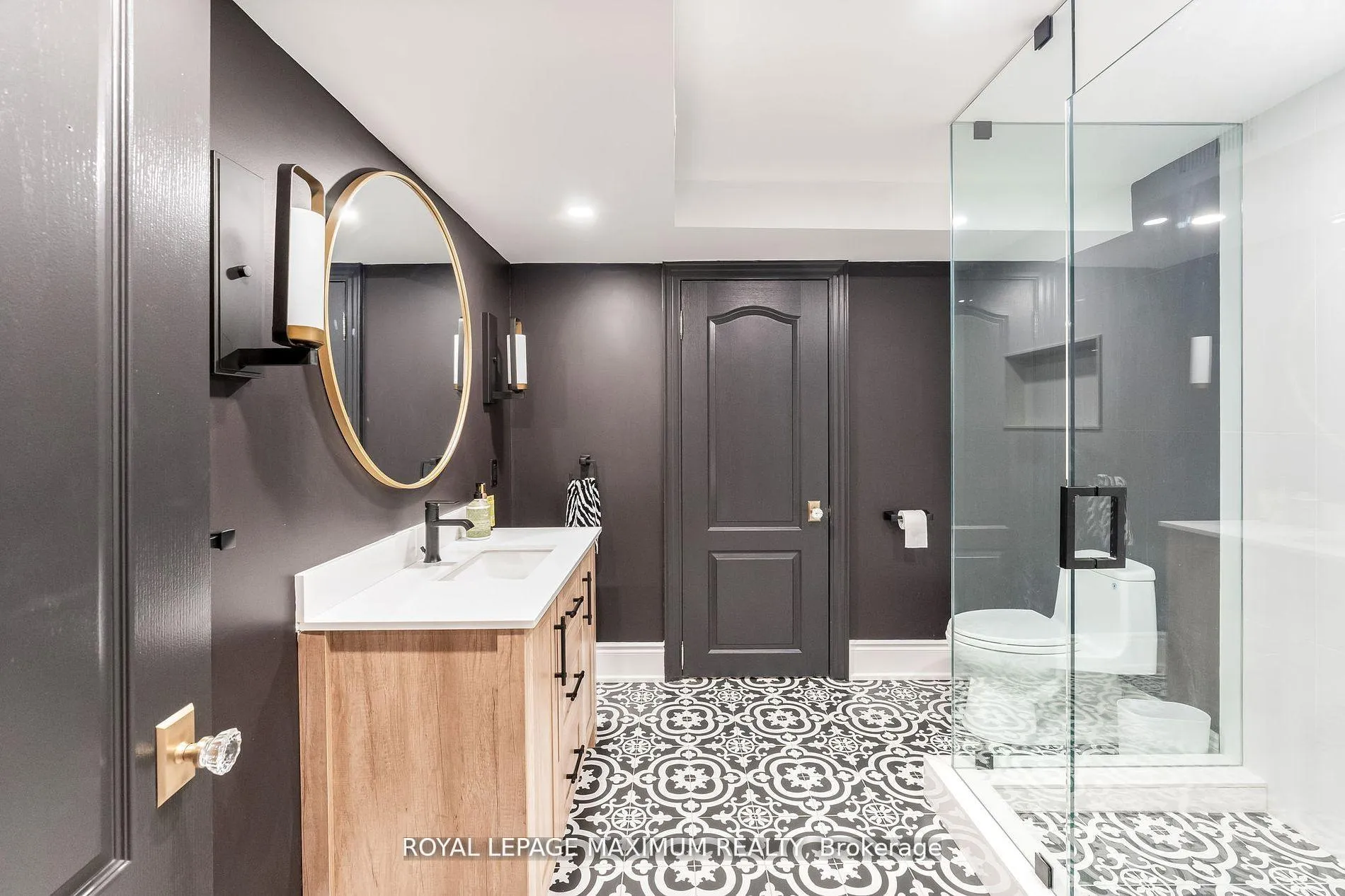 Photo 38 of 14 Pine Grove Road, Vaughan, East Woodbridge — HOMEH