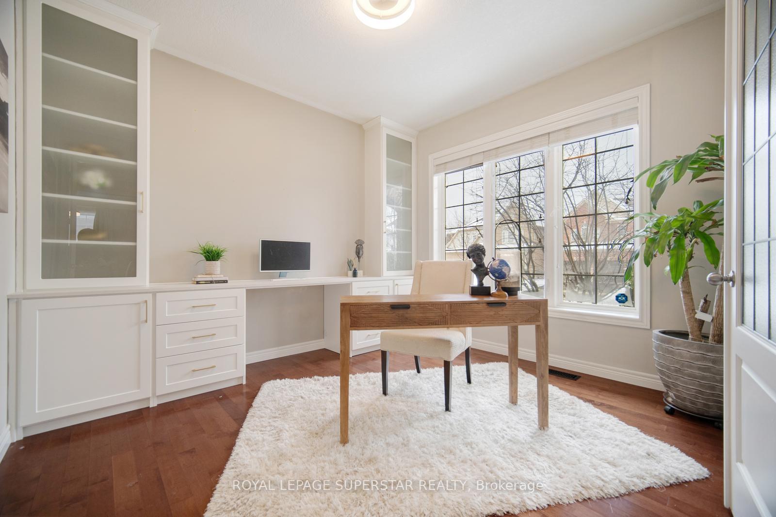 Photo 6 of 220 Edgewater Crescent, Kitchener, Grand River South — HOMEH