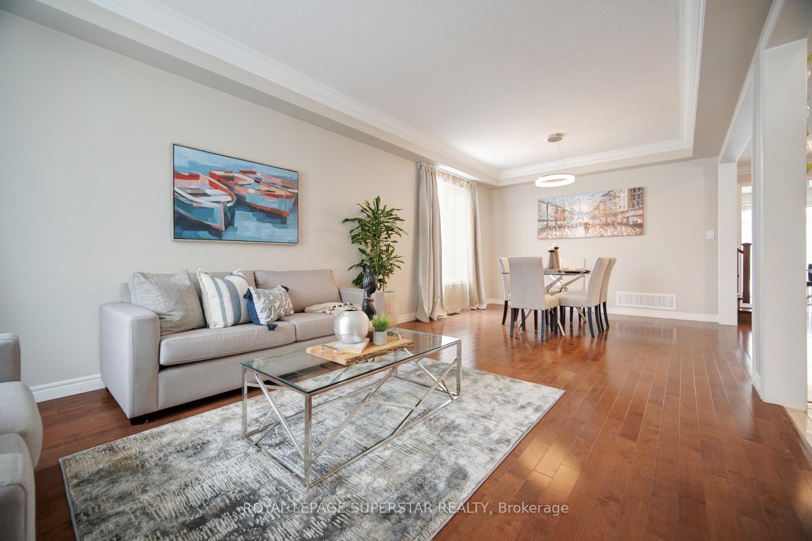 Photo 8 of 220 Edgewater Crescent, Kitchener, Grand River South — HOMEH