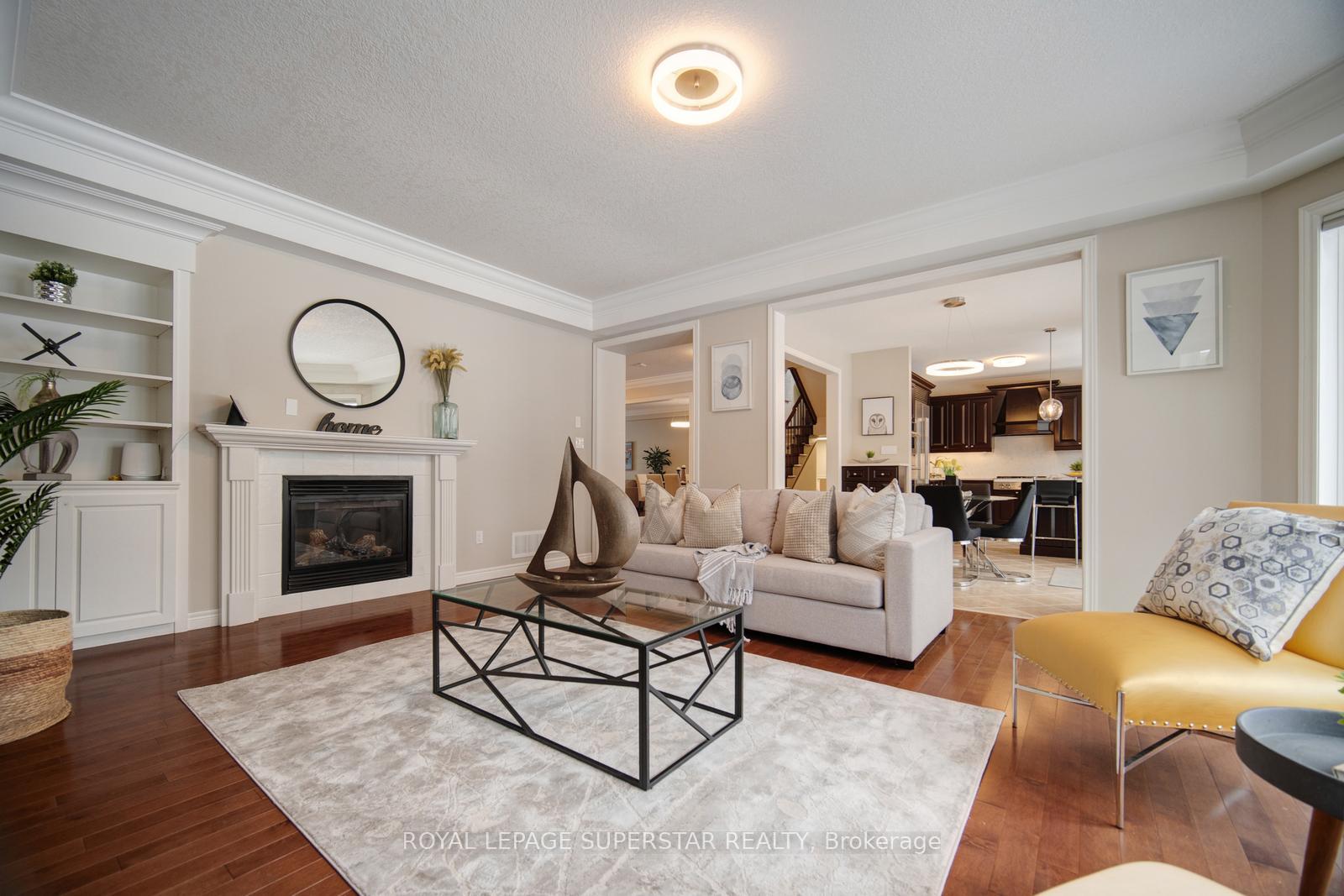 Photo 11 of 220 Edgewater Crescent, Kitchener, Grand River South — HOMEH