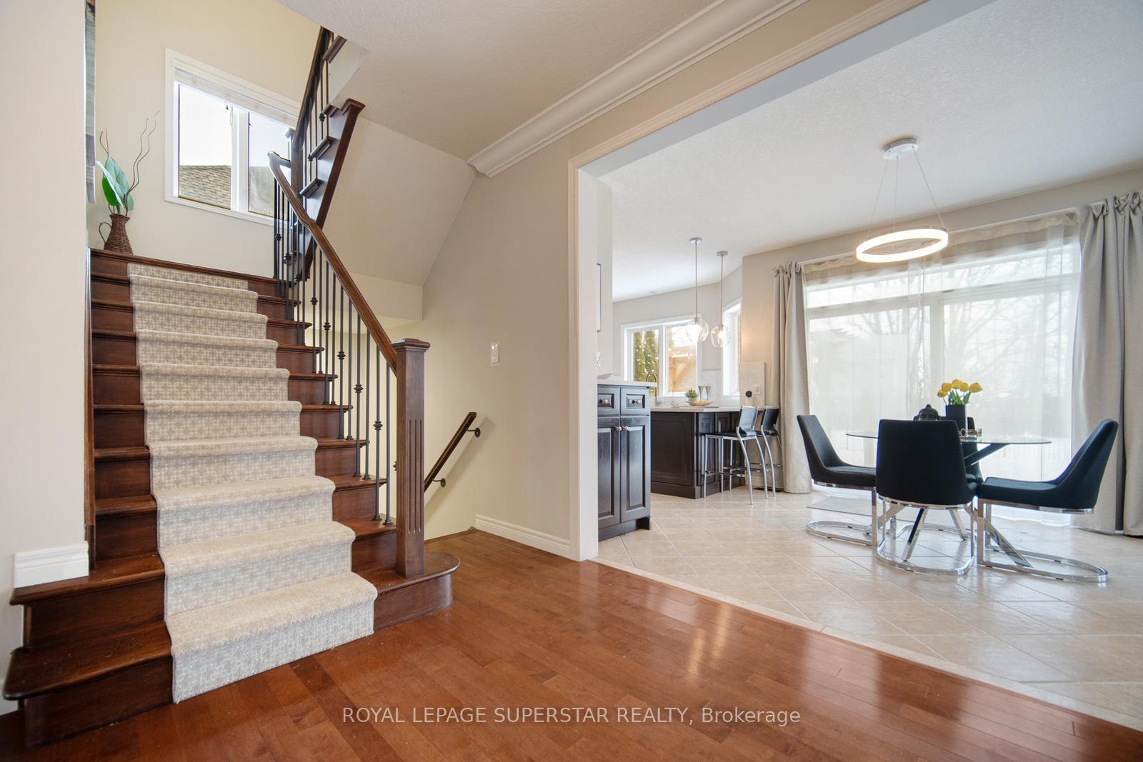 Photo 16 of 220 Edgewater Crescent, Kitchener, Grand River South — HOMEH