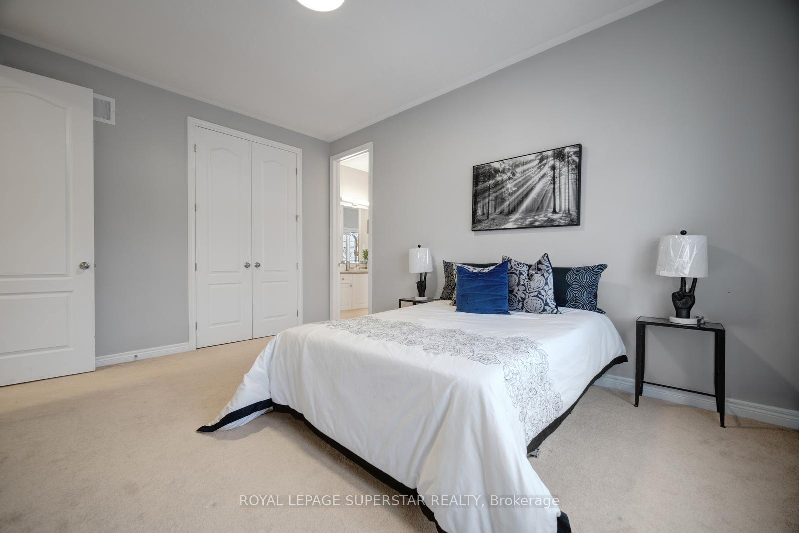 Photo 27 of 220 Edgewater Crescent, Kitchener, Grand River South — HOMEH