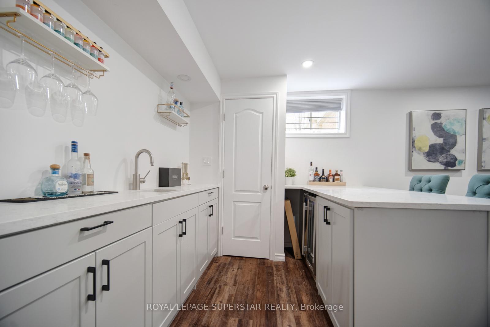 Photo 38 of 220 Edgewater Crescent, Kitchener, Grand River South — HOMEH