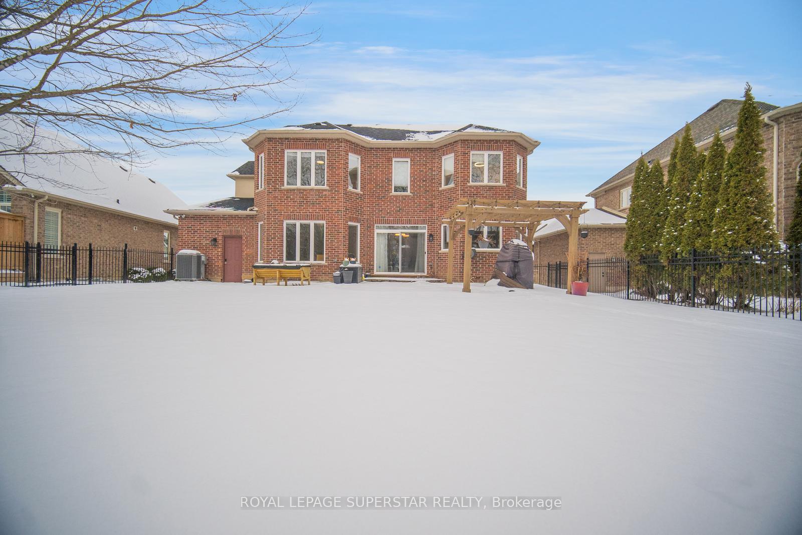 Photo 39 of 220 Edgewater Crescent, Kitchener, Grand River South — HOMEH