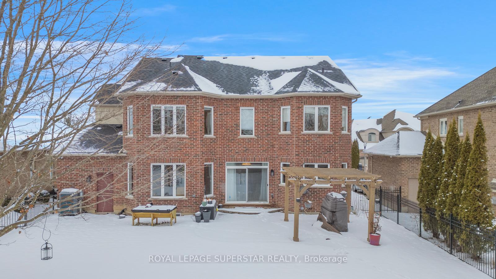 Photo 40 of 220 Edgewater Crescent, Kitchener, Grand River South — HOMEH