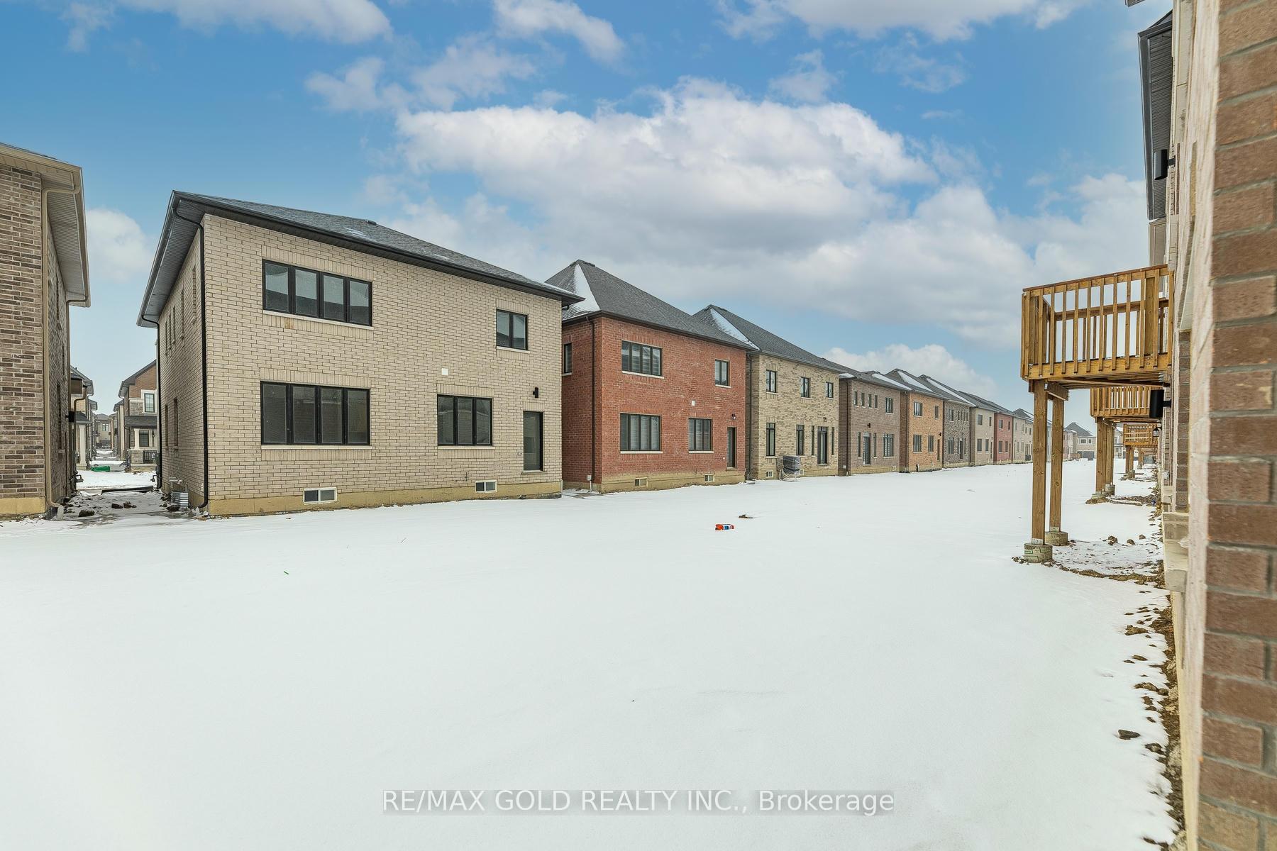 Photo 91 of 33 Keyworth Crescent, Brampton, Sandringham-Wellington North — HOMEH