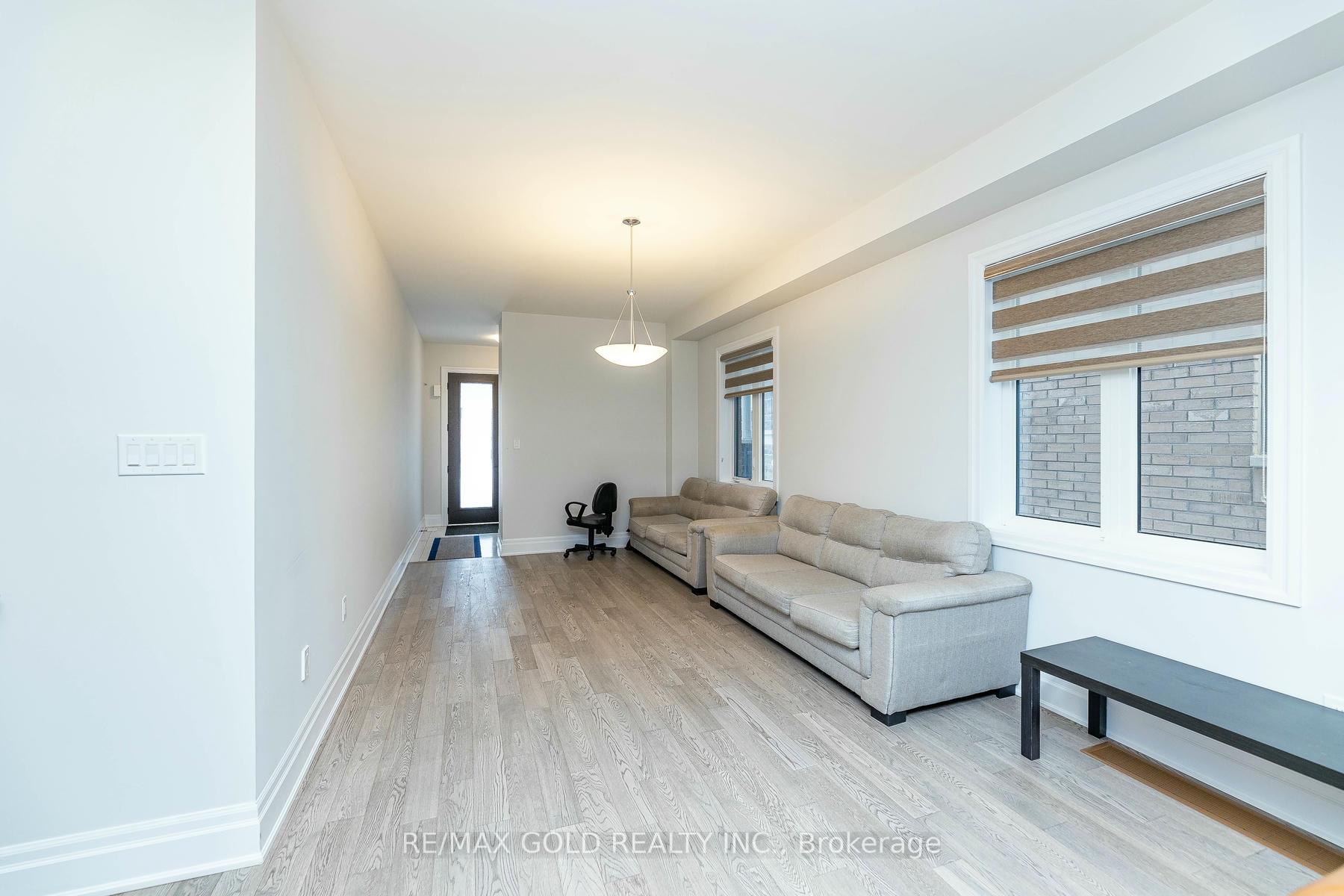Photo 58 of 33 Keyworth Crescent, Brampton, Sandringham-Wellington North — HOMEH